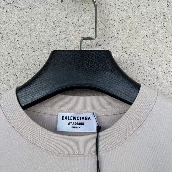 Balenciaga Balenciaga Mailbox Short Sleeve Size US XS / EU 42 / 0 - 2 Thumbnail