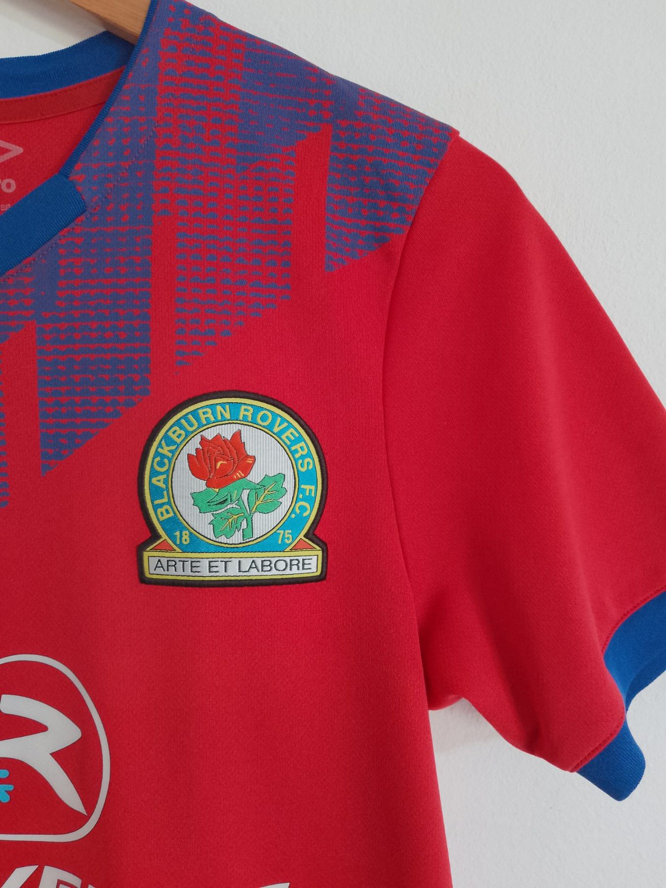 Umbro Blackburn Rovers 2020-2021 away jersey - Umbro - Size S Size US S / EU 44-46 / 1 - 5 Thumbnail