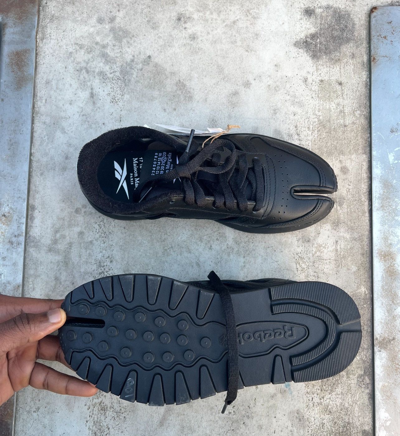 Maison Margiela × Reebok Maison Margiela X Reebok Tabi Cut-Out Sneakers Size US 6.5 / IT 36.5 - 4 Thumbnail