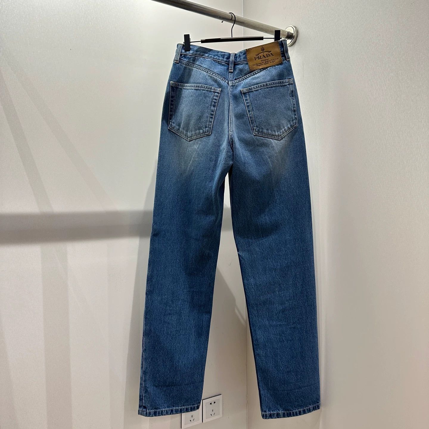 Prada Prada Vintage Logo Slogan Jeans Women's 24 Size 42" / US 20 - 1 Thumbnail