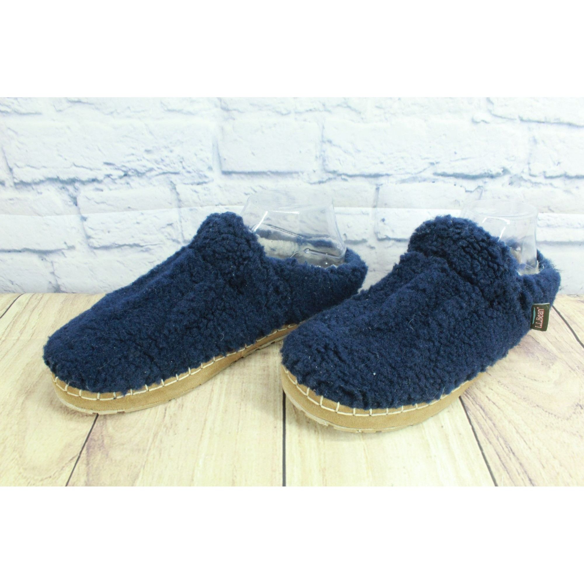 L.L. Bean LL Bean Women's Knit Fleece Lined Water Resistant Slippers Size US 8 / IT 38 - 2 Thumbnail