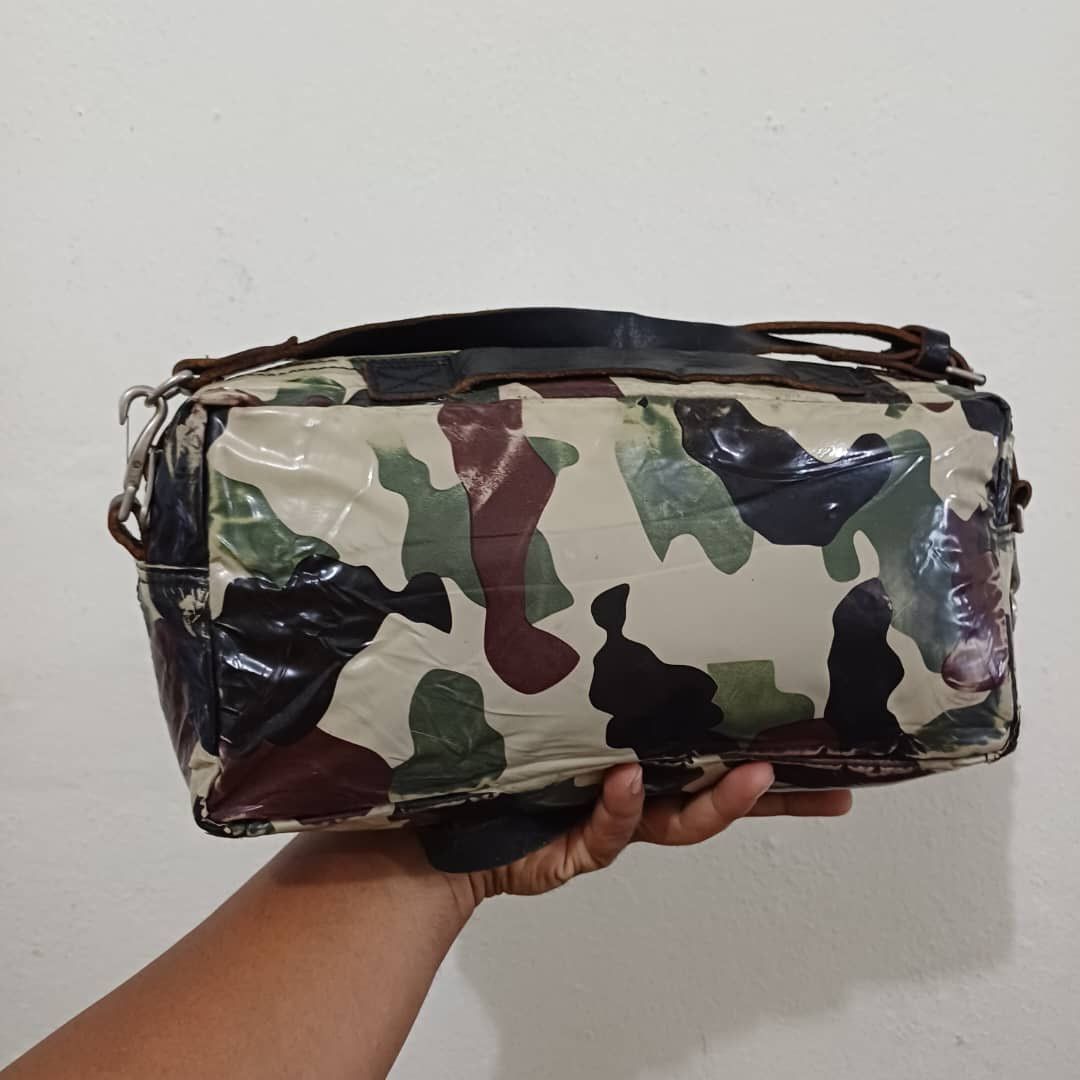 Comme des Garcons × Vintage Vintage Comme Des Garcons Camo Sling Bag Size ONE SIZE - 5 Thumbnail