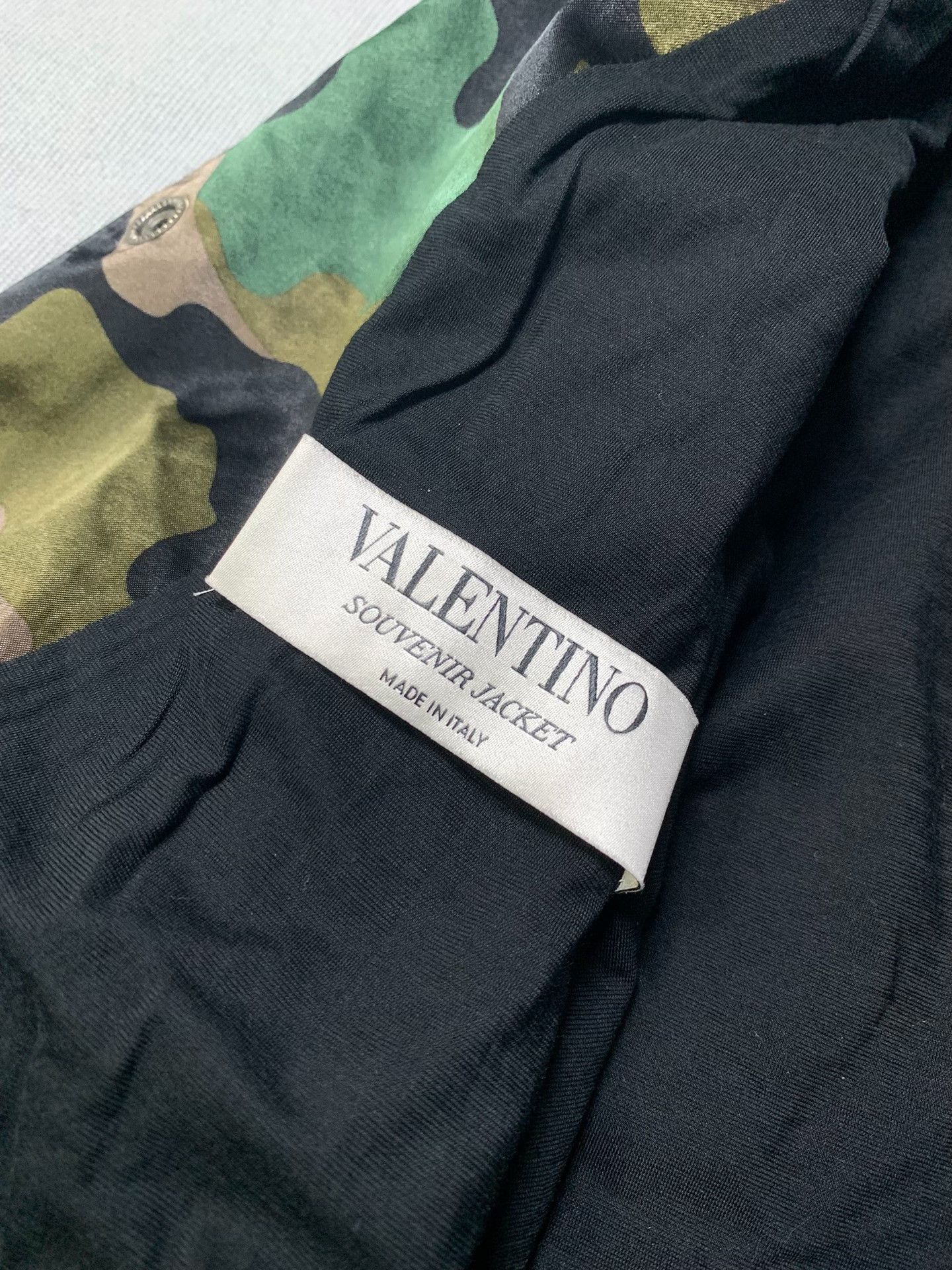 Valentino Valentino Butterfly Camo Satin Souvenir Jacket Size US S / EU 44-46 / 1 - 1 Thumbnail