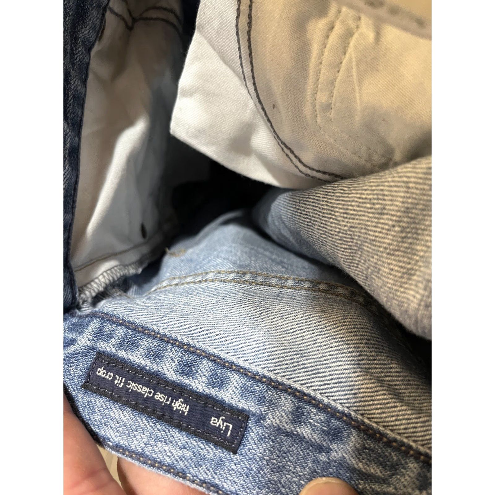 Citizens Of Humanity Citizens of Humanity Jeans Women 24 Blue Premium Vintage Liya Distressed Cropped High Rise Classic Fit Crop 90s Bohemian USA Size 42" / US 20 - 6 Thumbnail