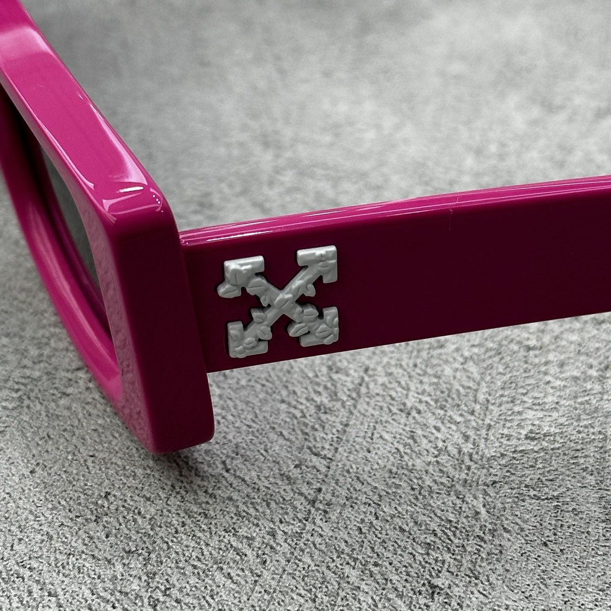 Off-White OFF WHITE ARTHUR SUNGLASSES Size ONE SIZE - 4 Thumbnail