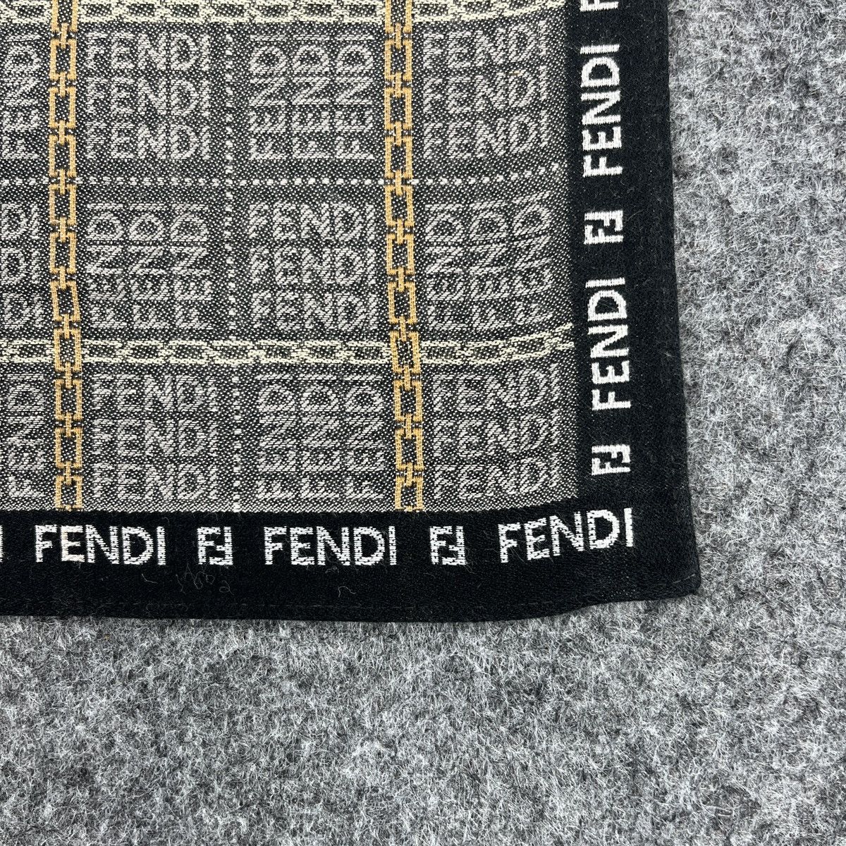 Vintage Fendi Handkerchief / Bandana / Neckerchief B1723 Size ONE SIZE - 2 Thumbnail