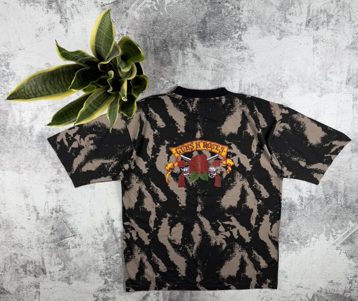Band Tees RARE Vintage NEW Guns N Roses 1993 Rap Tie Dye T Shirt Tee Size US L / EU 52-54 / 3 - 2 Thumbnail