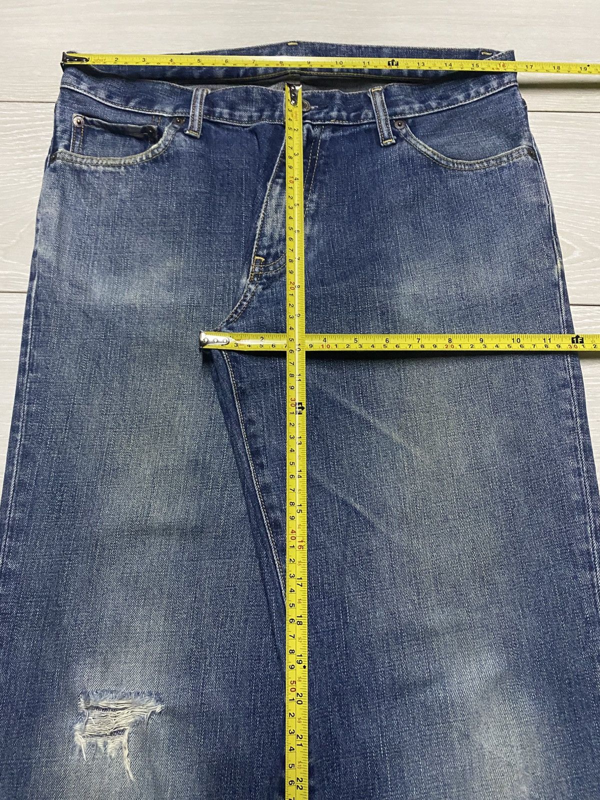 Japanese Brand Vintage Uniqlo S-002 Fade Wash Distressed Baggy Jeans Size US 30 / EU 46 - 11 Thumbnail