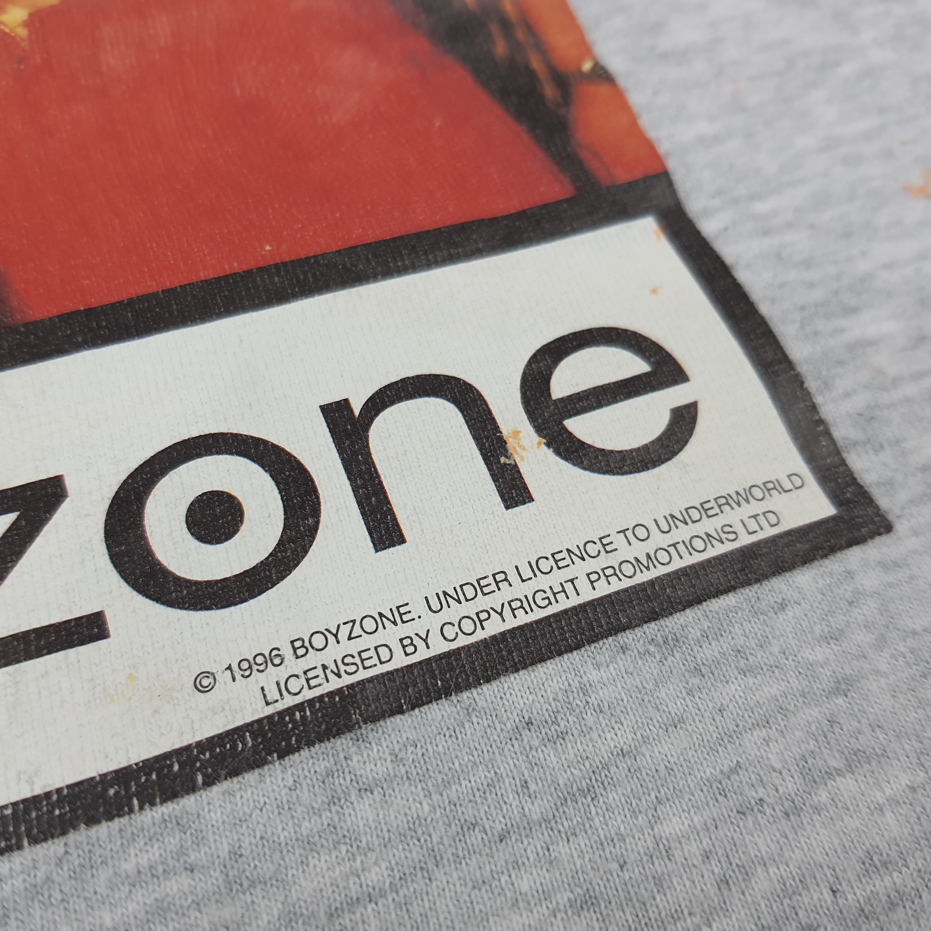 Band Tees × Vintage Vintage Boyzone 90s Boy Band Tshirt Size US S / EU 44-46 / 1 - 3 Thumbnail