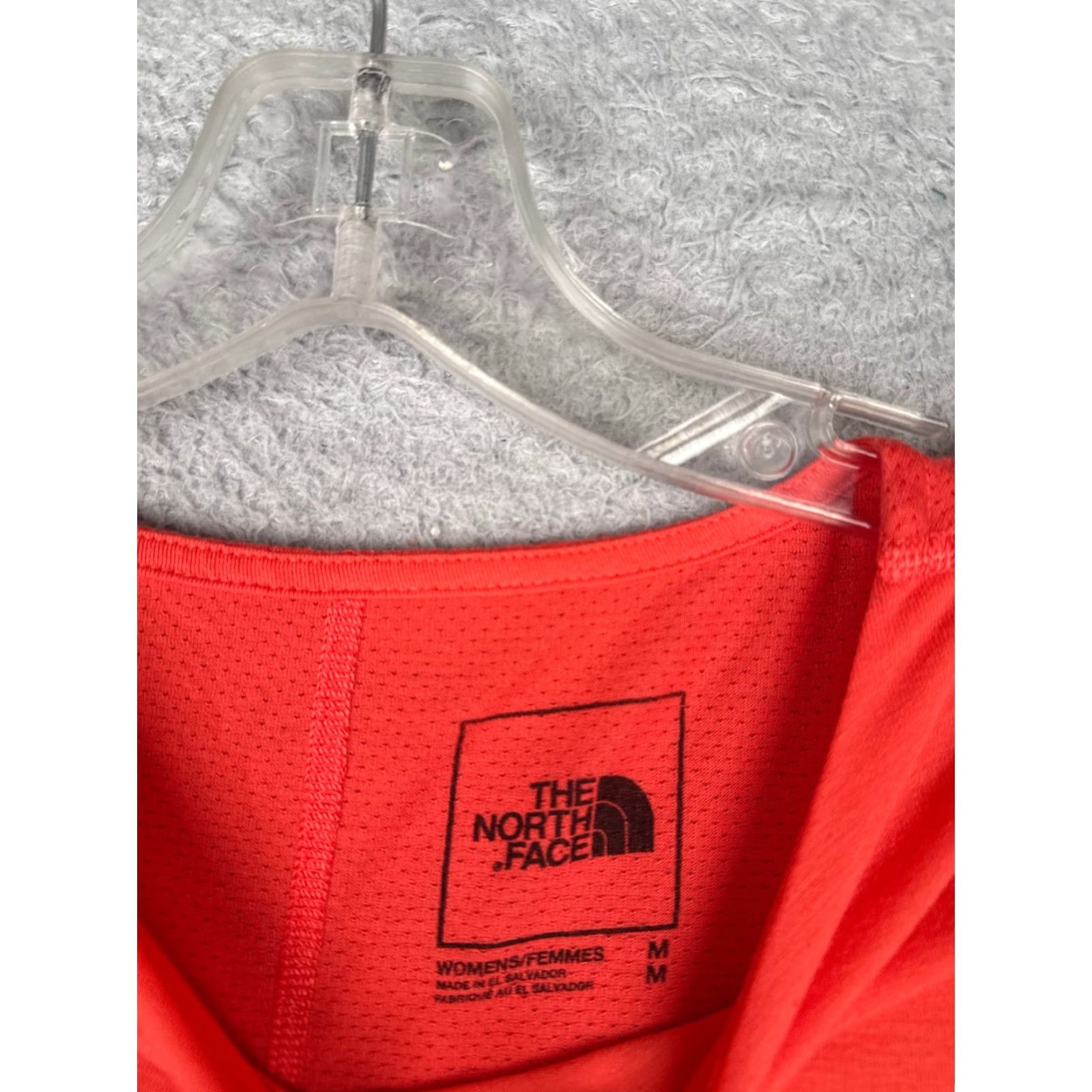 The North Face The North Face Shirt Women Medium Red Long Sleeve Crew Polyester Blend READ Size M / US 6-8 / IT 42-44 - 6 Thumbnail