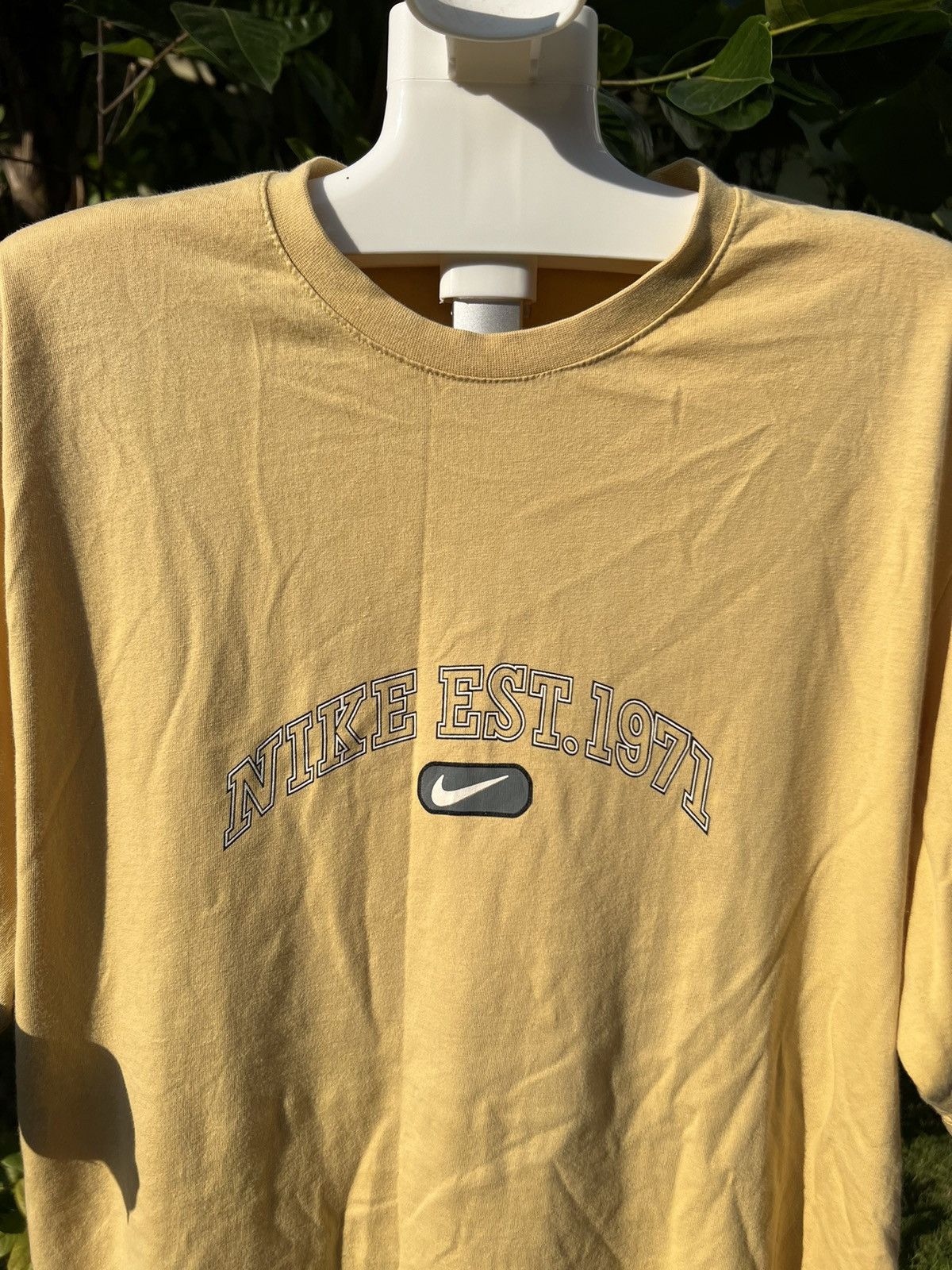 Nike × Vintage 90's RARE NIKE RETRO EST 1971 SWOOSH LOGO Y2K TEE Size US L / EU 52-54 / 3 - 2 Thumbnail