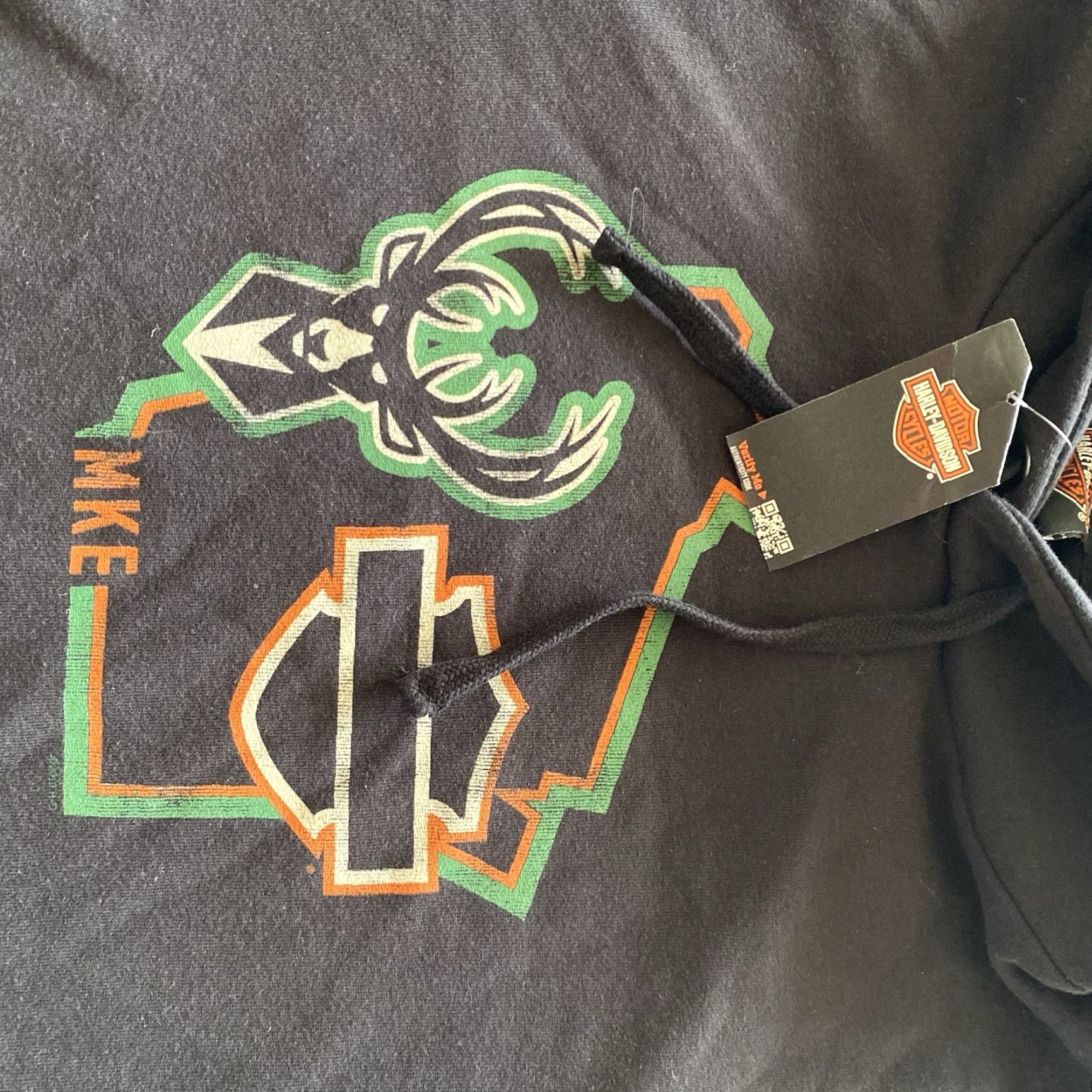 Harley Davidson Harley-Davidson Hoodie Mens M Black Graphic Print Buck Logo Hugging The Curb Pullover Hooded Sweatshirt Size US M / EU 48-50 / 2 - 2 Thumbnail