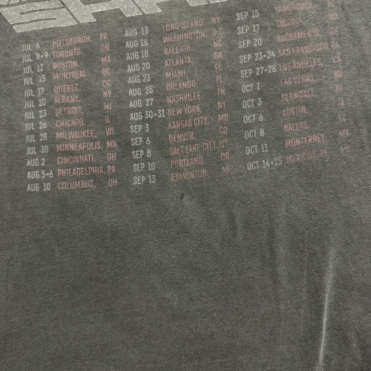 Band Tees Vintage x Roger Waters This is not a drill 2000s Size US XXL / EU 58 / 5 - 9 Thumbnail