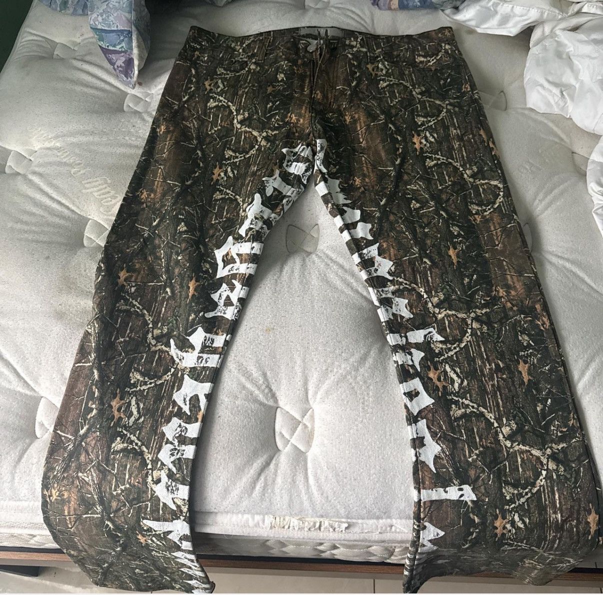 Other Custom camo flared jeans Size US 38 / EU 54 - 1 Thumbnail