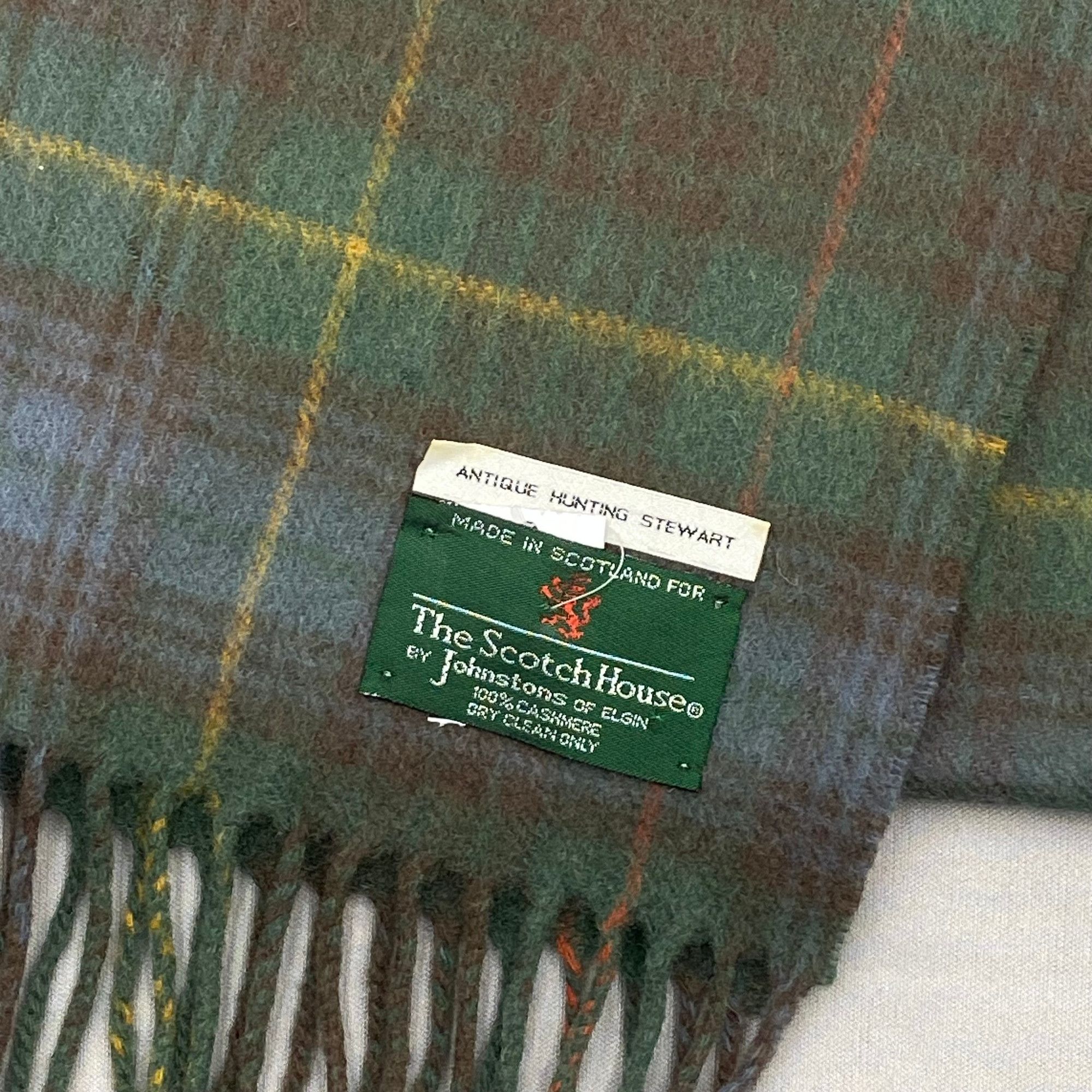 Johnstons Of Elgin Vintage Johnstons of Elgin Scarf Muffler Wool Plaid Scarves Size ONE SIZE - 4 Thumbnail