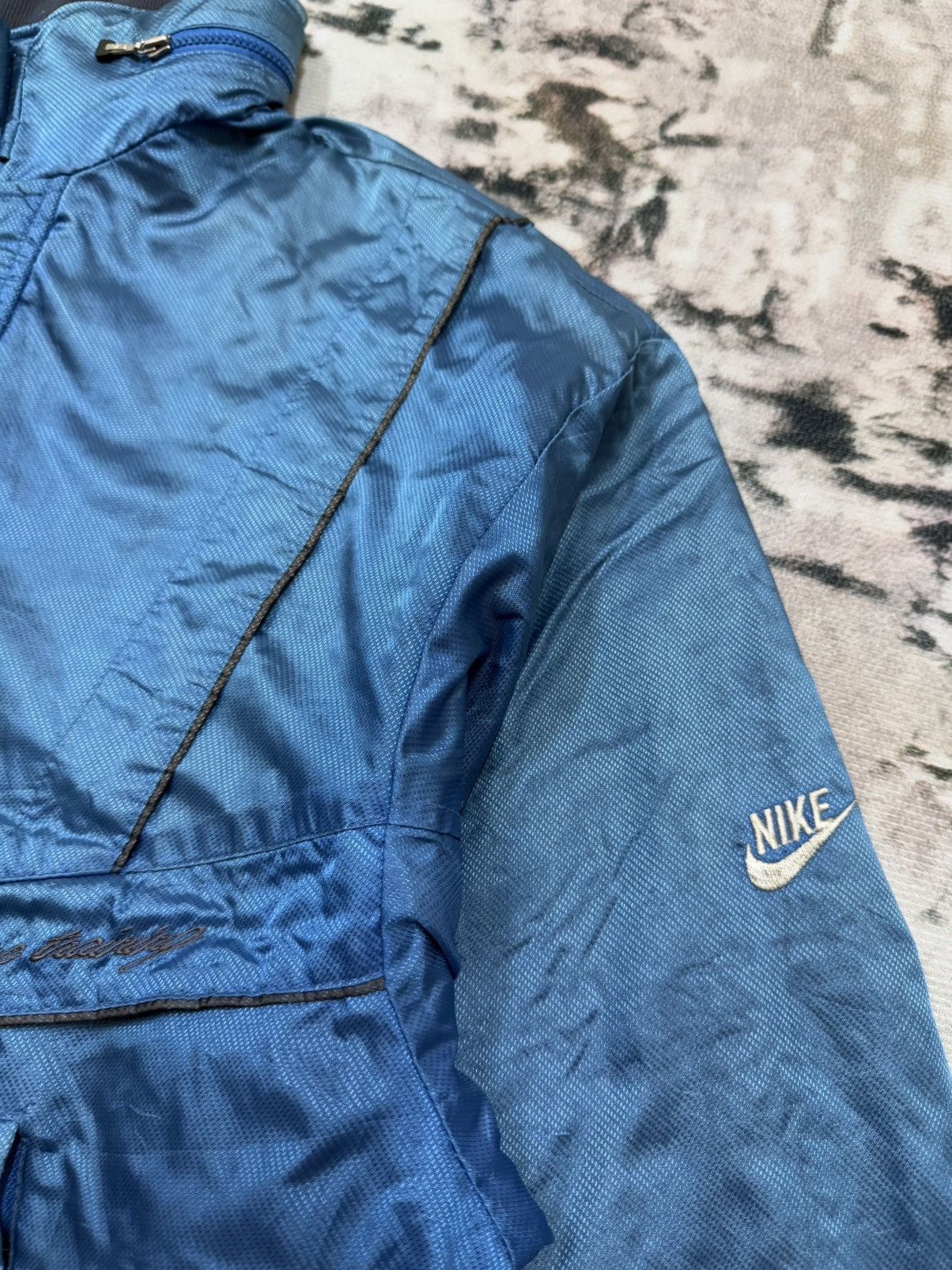Nike Vintage 90s Nike Nylon Bomber Jacket Size US L / EU 52-54 / 3 - 7 Thumbnail