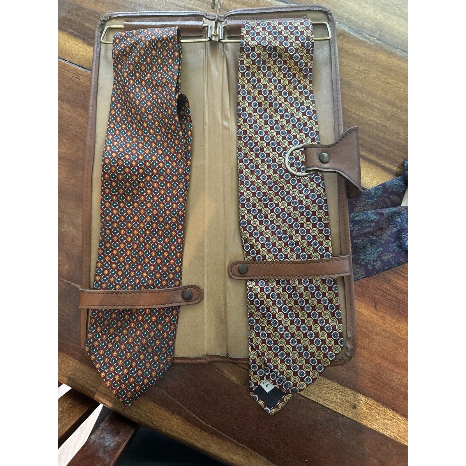 Valentino Vintage Valentino YSL Barney’s Silk Tie LOT 3 Italy w/case Size ONE SIZE - 9 Thumbnail