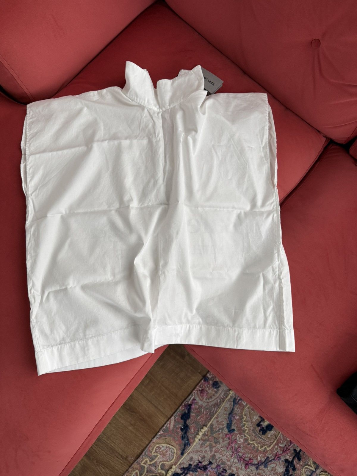Balenciaga Balenciaga Pillow shirt, oversized, size S Size S / US 4 / IT 40 - 10 Thumbnail