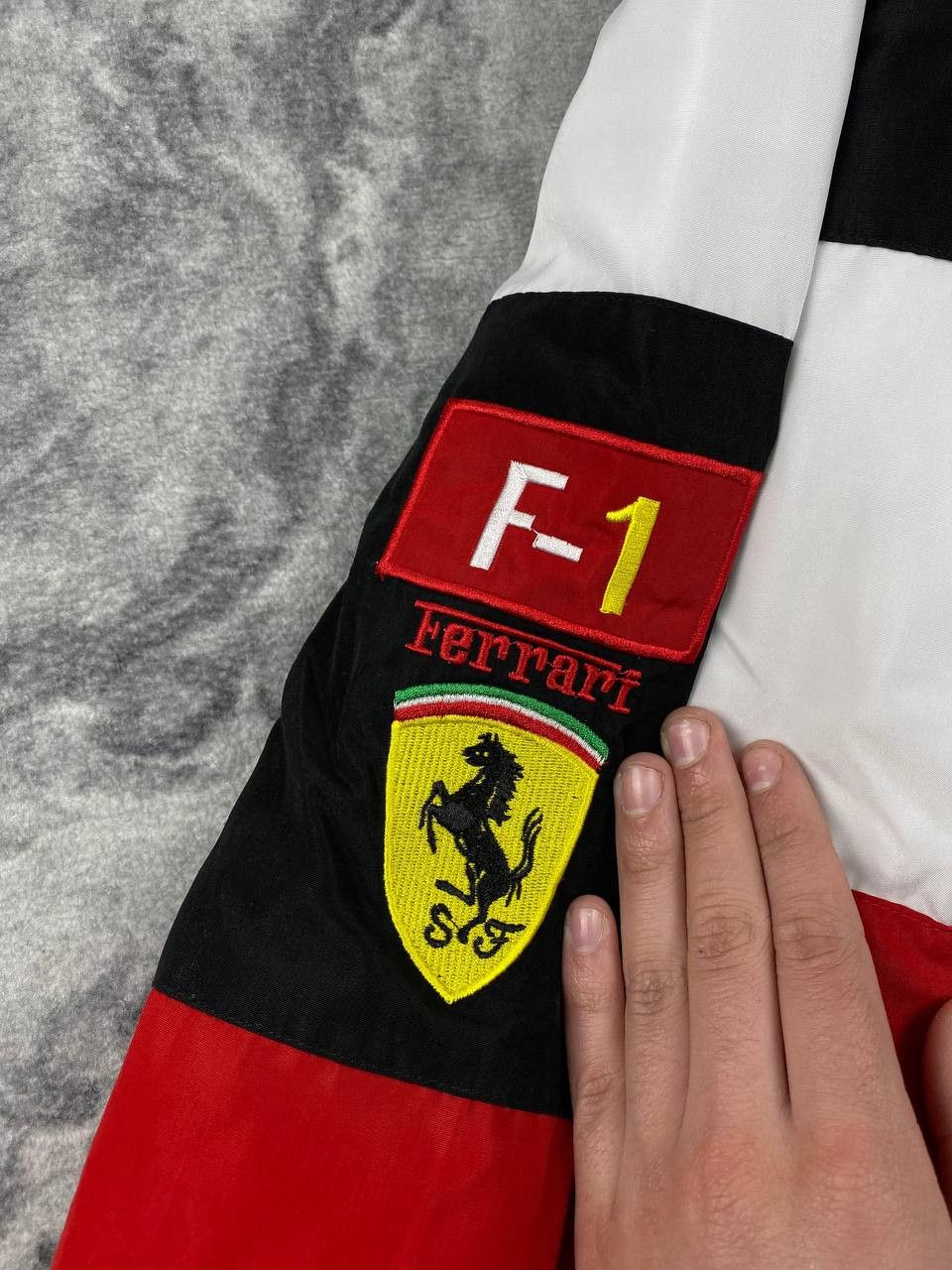 Ferrari Vintage Ferrari F1 Racing Team Bomber Jacket Big Logo Men Size US M / EU 48-50 / 2 - 9 Thumbnail