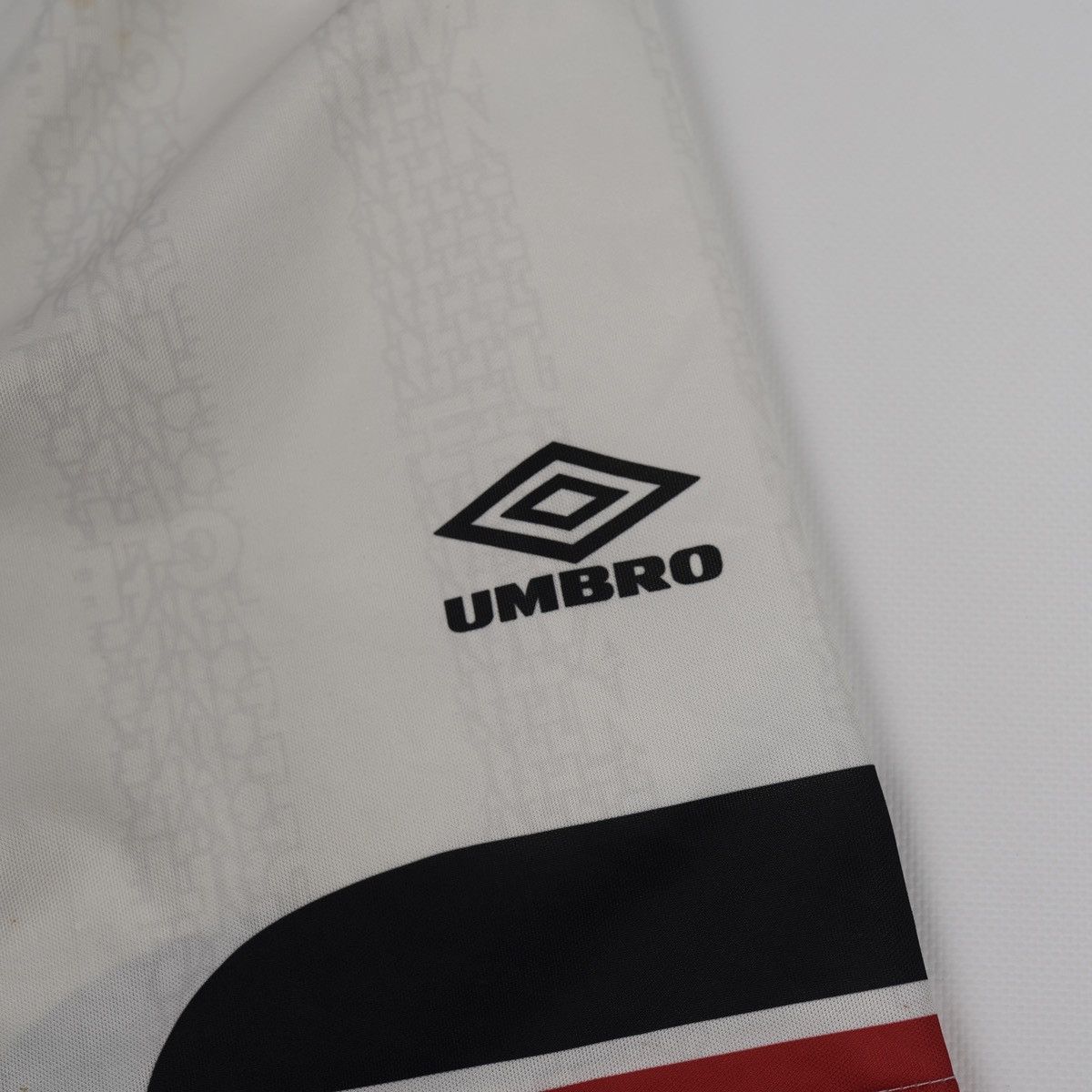 Umbro Umbro Manchester United Vintage Football Soccer Shorts Size US 30 / EU 46 - 3 Thumbnail
