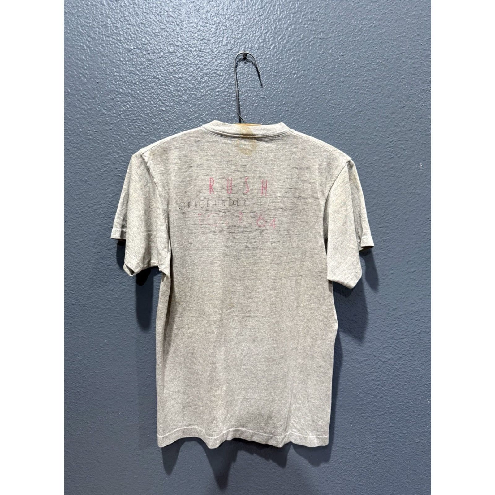 Vintage VINTAGE Rush 1984 Grace Under Pressure Tour Shirt Gray Shirt Mens S 80s Graphic Print T-Shirt Crew Neck Short Sleeve Cotton Blend Screen Stars Size US S / EU 44-46 / 1 - 5 Thumbnail