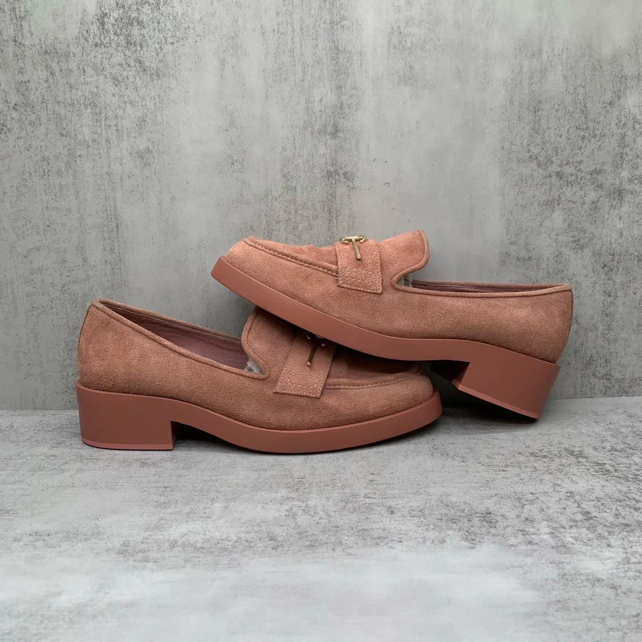 Chanel Chanel Pink Loafer 38 99 New Size US 7 / IT 37 - 2 Thumbnail