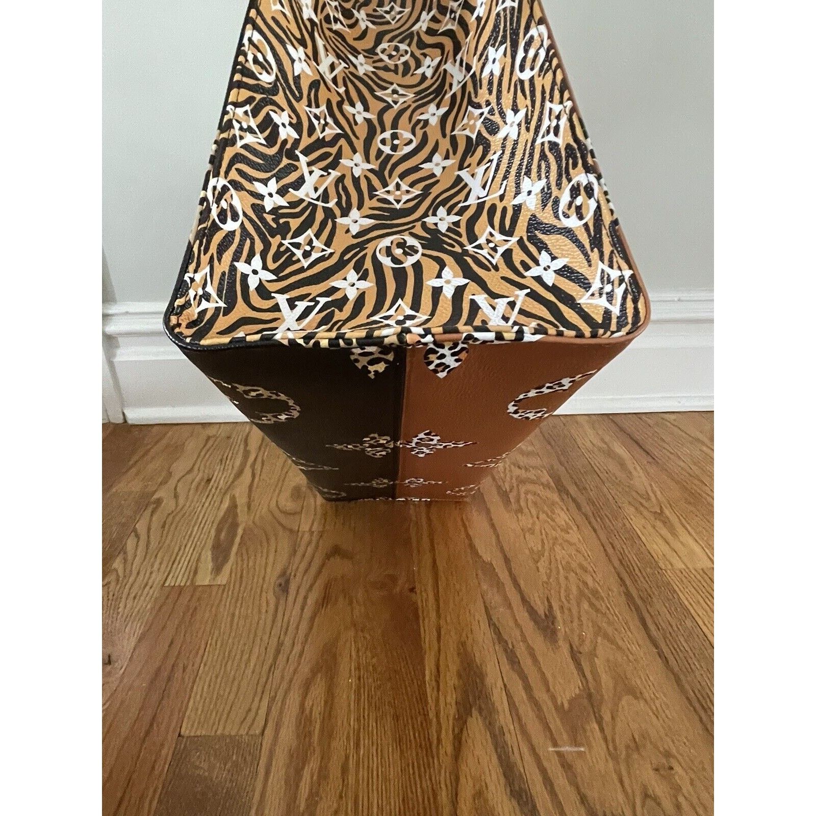 Louis Vuitton OnTheGo Fabric Interior Jungle Monogram Giant Tote GM Size ONE SIZE - 11 Thumbnail