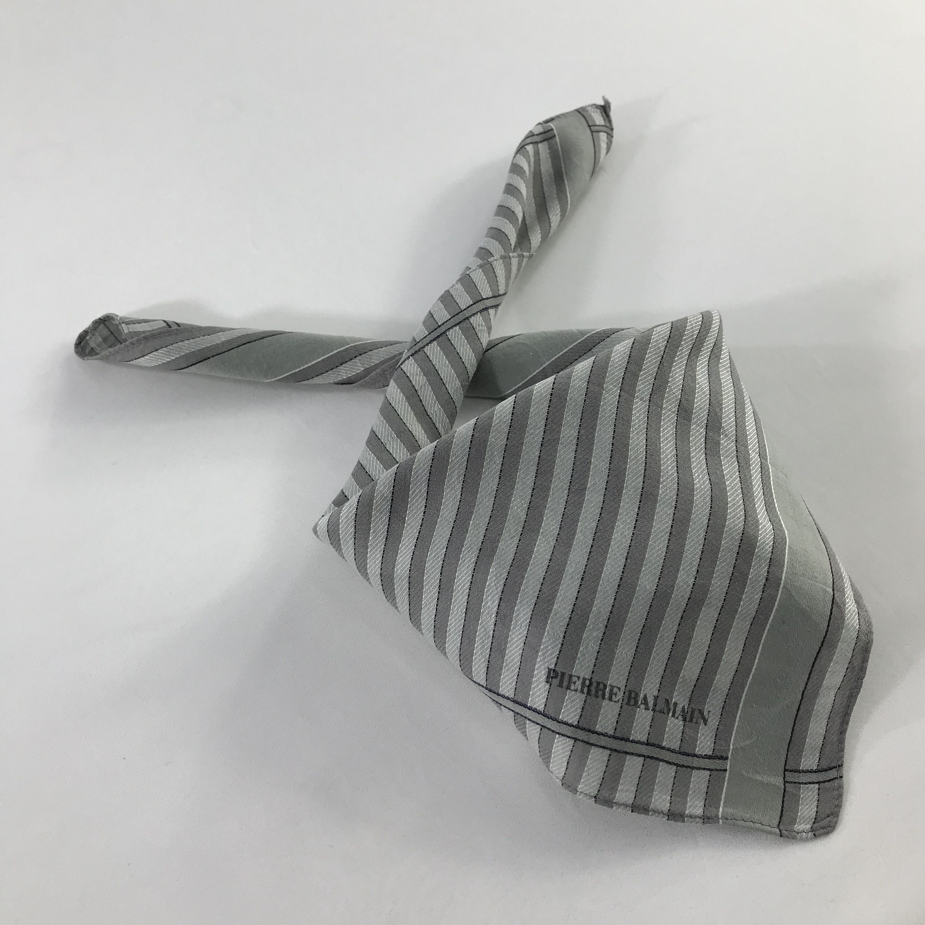 Pierre Balmain × Vintage Pierre Balmain Bandana / Handkerchief / Neckerchief - S584 Size ONE SIZE - 4 Thumbnail