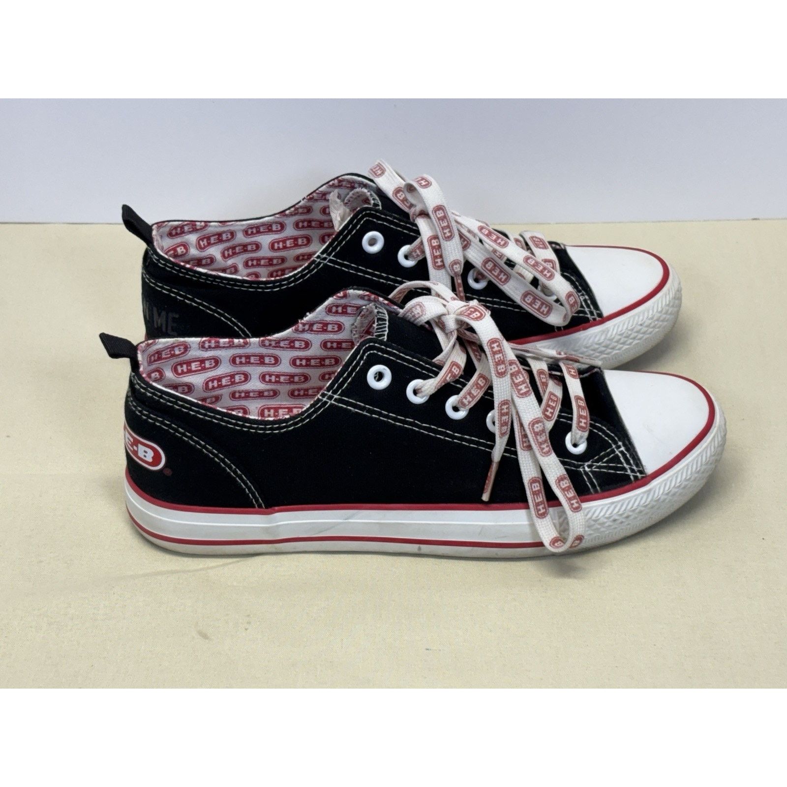 The Unbranded Brand HEB Brand Shop Women’s Shoes Size 7W Black Canvas Low Top Size US 7 / IT 37 - 3 Thumbnail