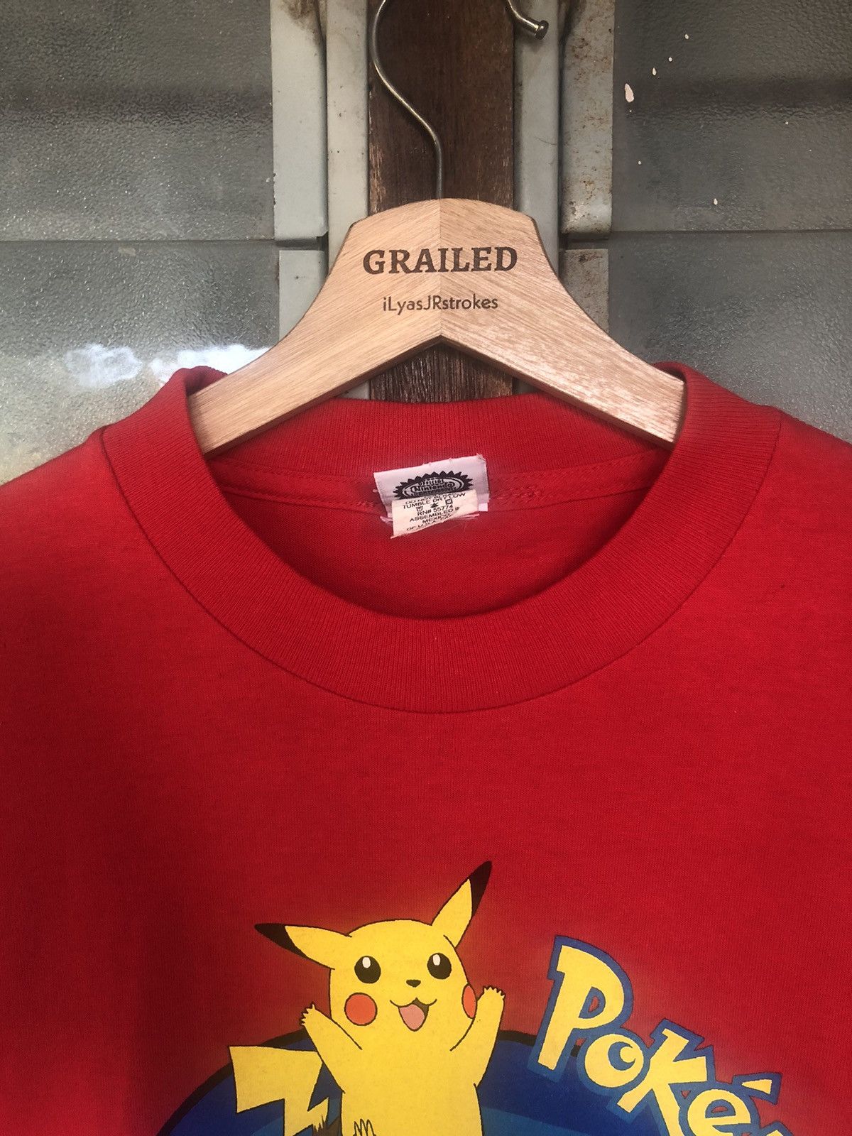 Vintage Grail Vintage 2000's Nintendo Pokemon Pikachu Red Tee Size US XL / EU 56 / 4 - 8 Thumbnail