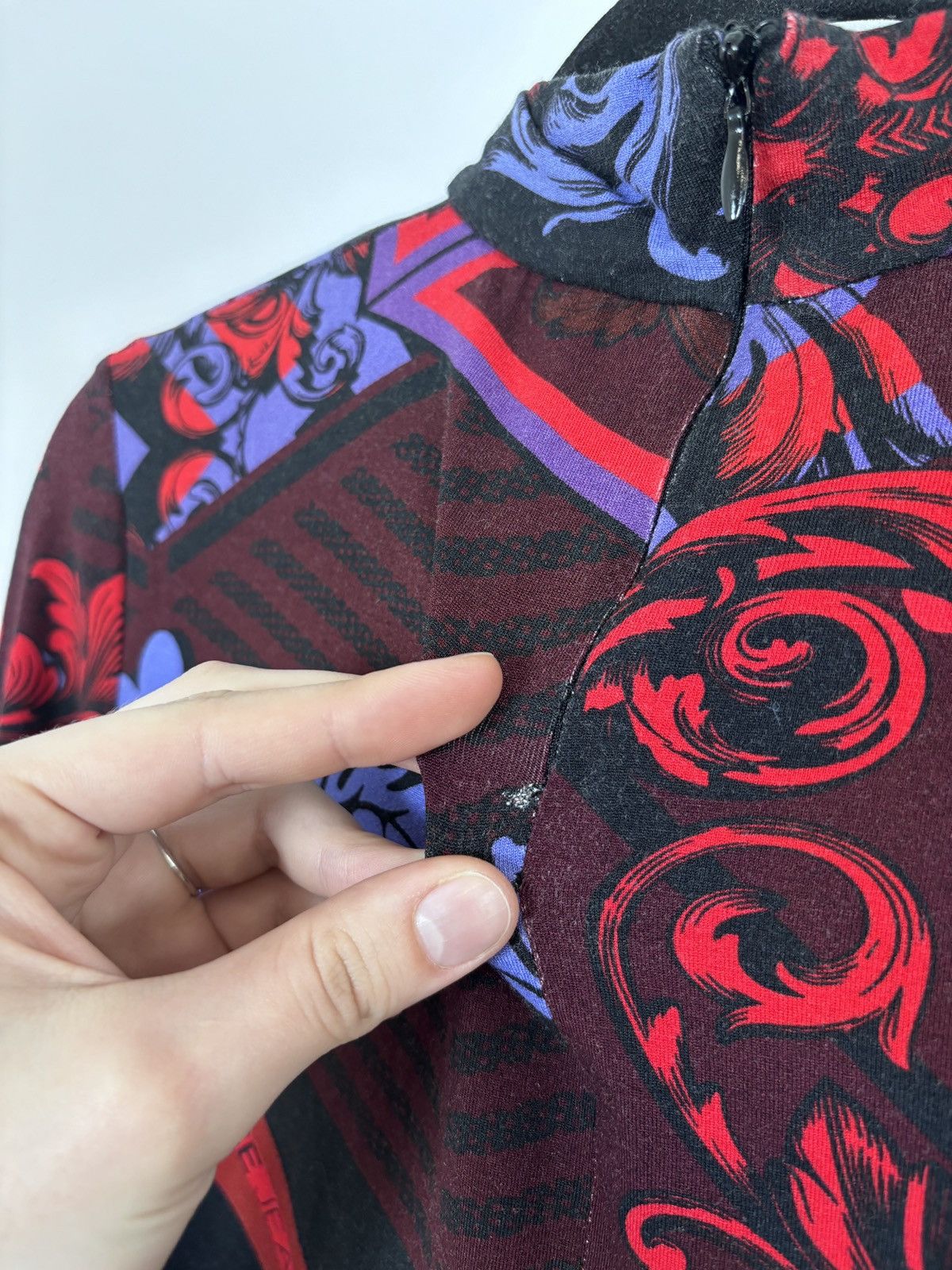 Versace Jeans Couture Versace Jeans Couture NWT Women’s Baroque Print Top Blouse Size S / US 4 / IT 40 - 23 Thumbnail