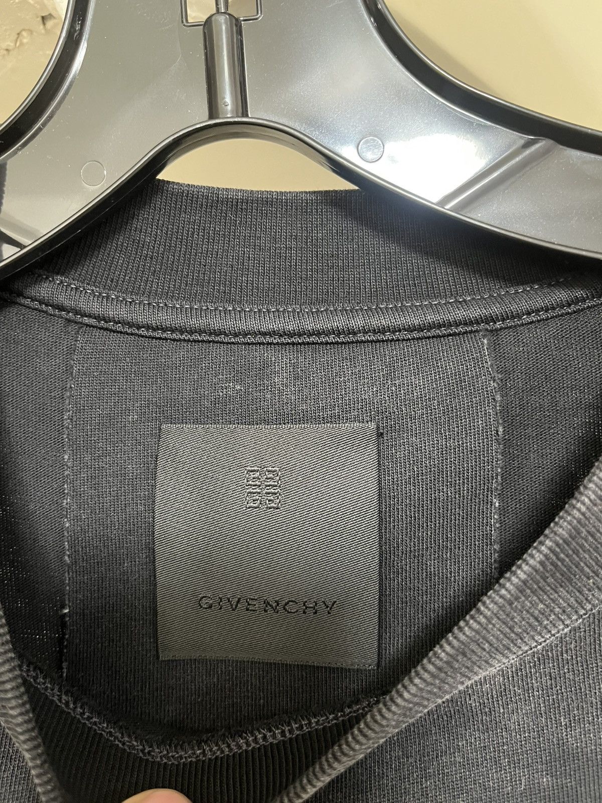 Givenchy T-Shirt Sz L