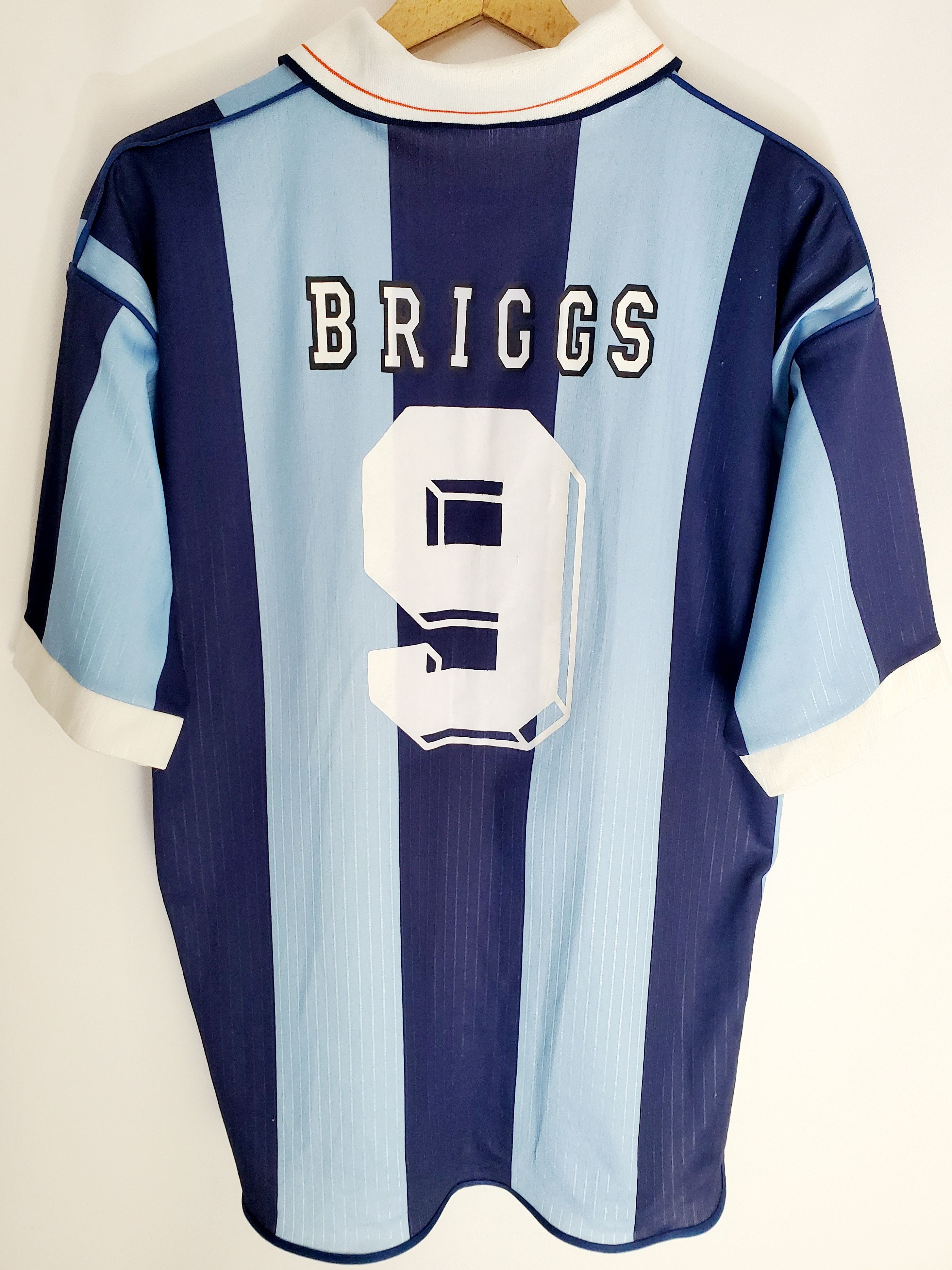 Vintage Vintage 1993-94 Blackpool Away Jersey Rambo Gary briggs M Size US M / EU 48-50 / 2 - 2 Thumbnail