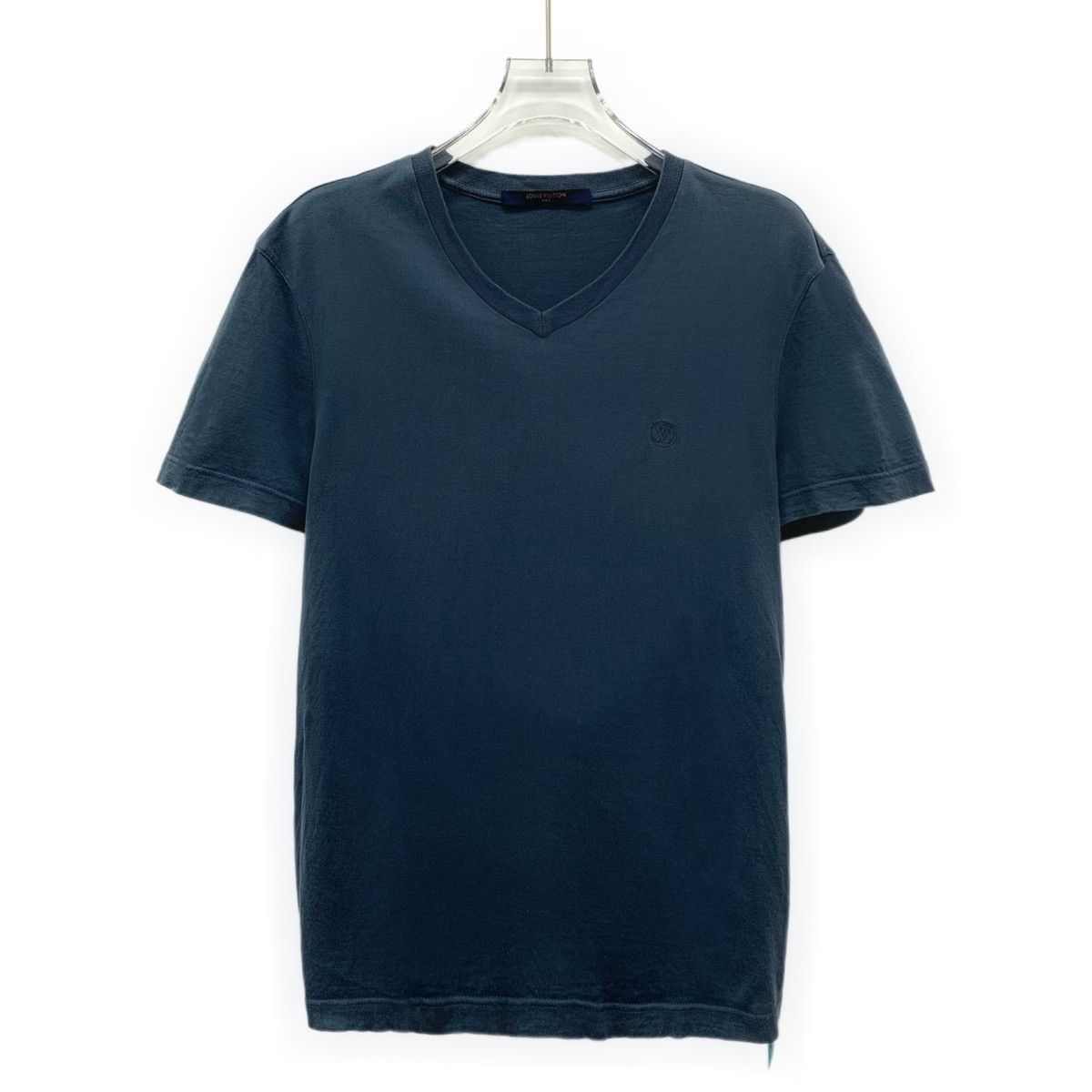 Louis Vuitton Louis Vuitton Logo Embroidered Cotton V-neck T-shirt K26WX Size XS / US 0-2 / IT 36-38 - 1 Thumbnail