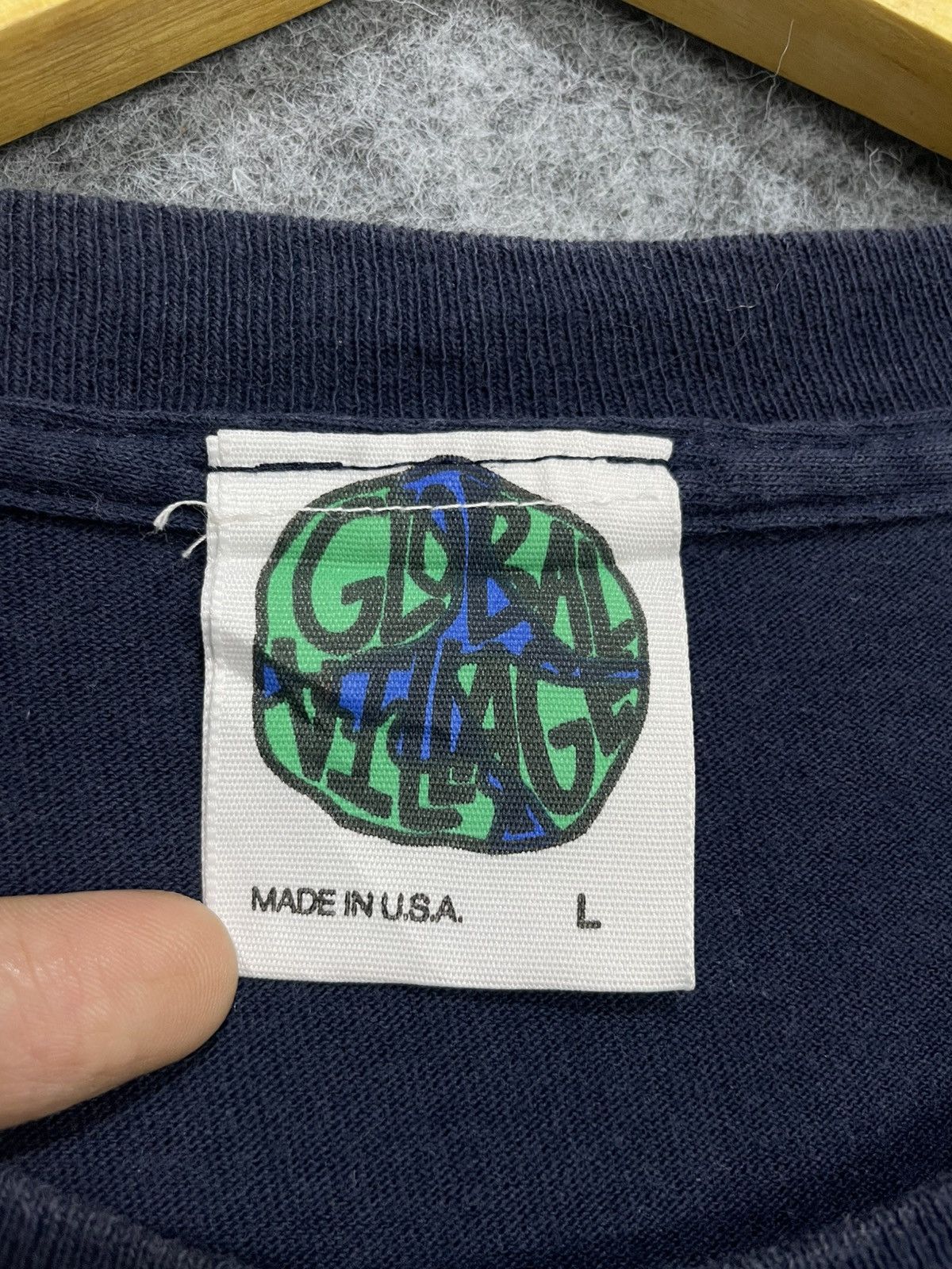 Vintage Vintage 90s Global Village T-Shirt Size US L / EU 52-54 / 3 - 5 Thumbnail