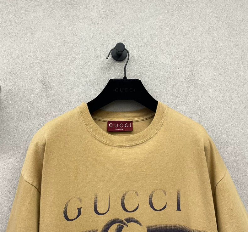 Gucci Gucci Camel logo letter short sleeves 2502-Nextarrow Size US L / EU 52-54 / 3 - 4 Thumbnail