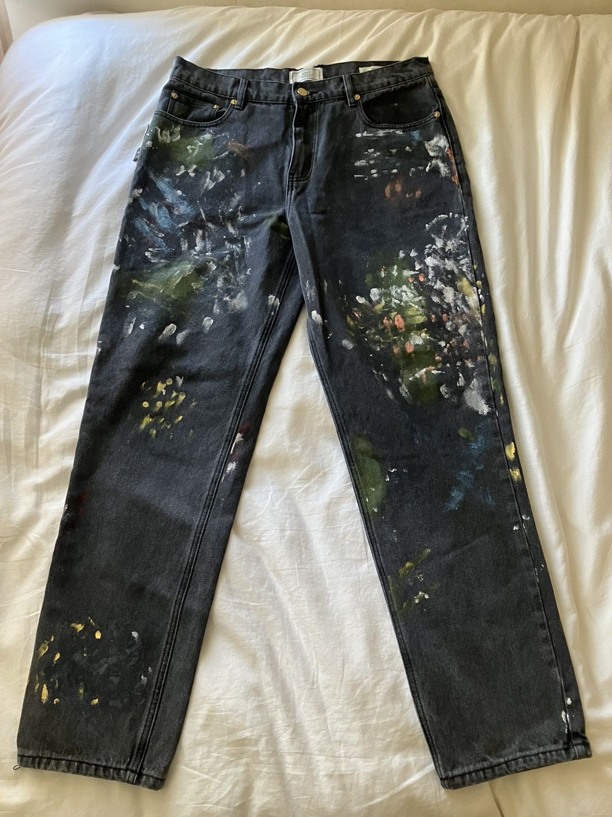 Advisory Board Crystals × Guess Paint Splatter grey wash denim Size US 33 - 1 Thumbnail