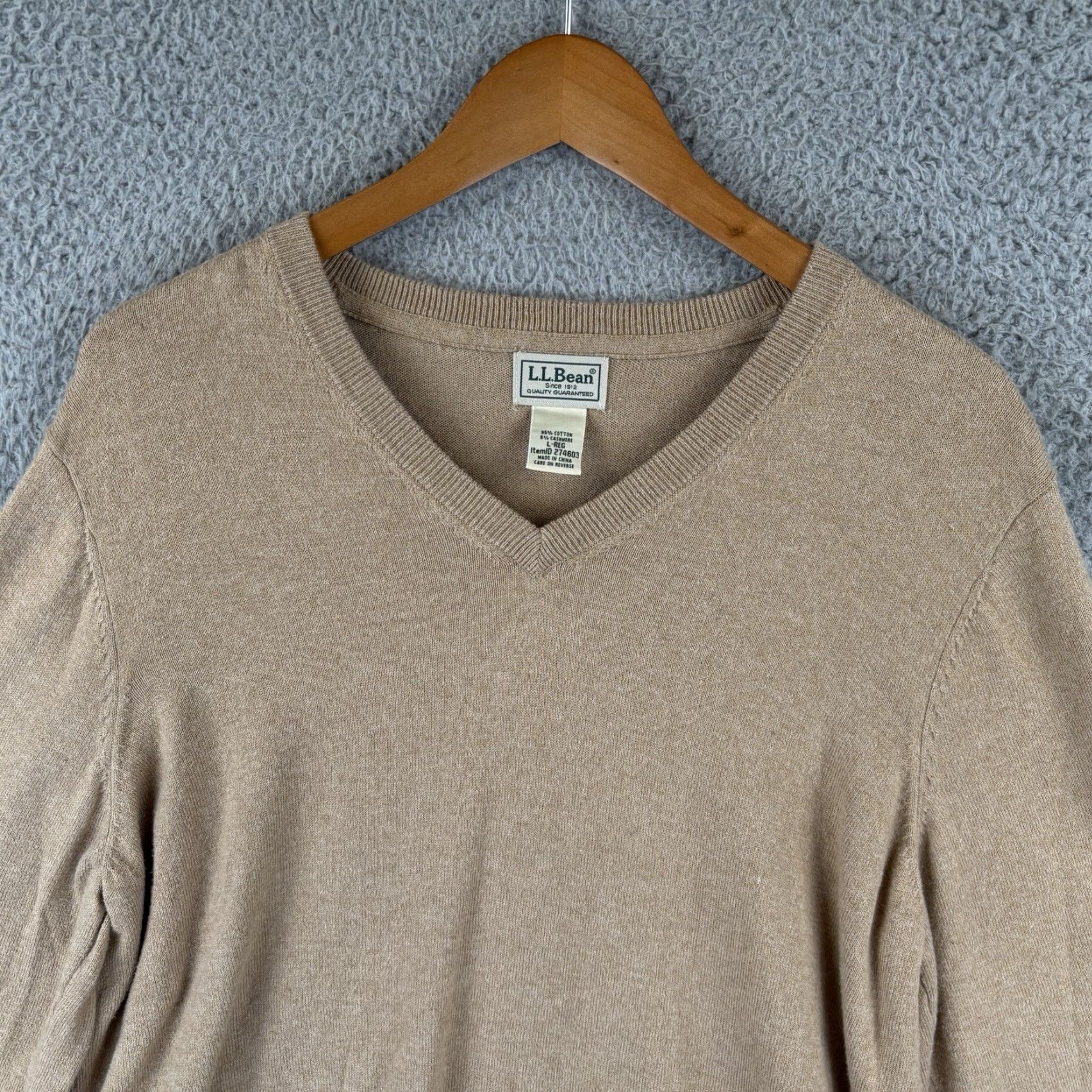Vintage VINTAGE L.L. Bean Sweater Mens Large Brown V-Neck Pullover KnIT Preppy Classic (All Seasons) Mens Size US L / EU 52-54 / 3 - 2 Thumbnail