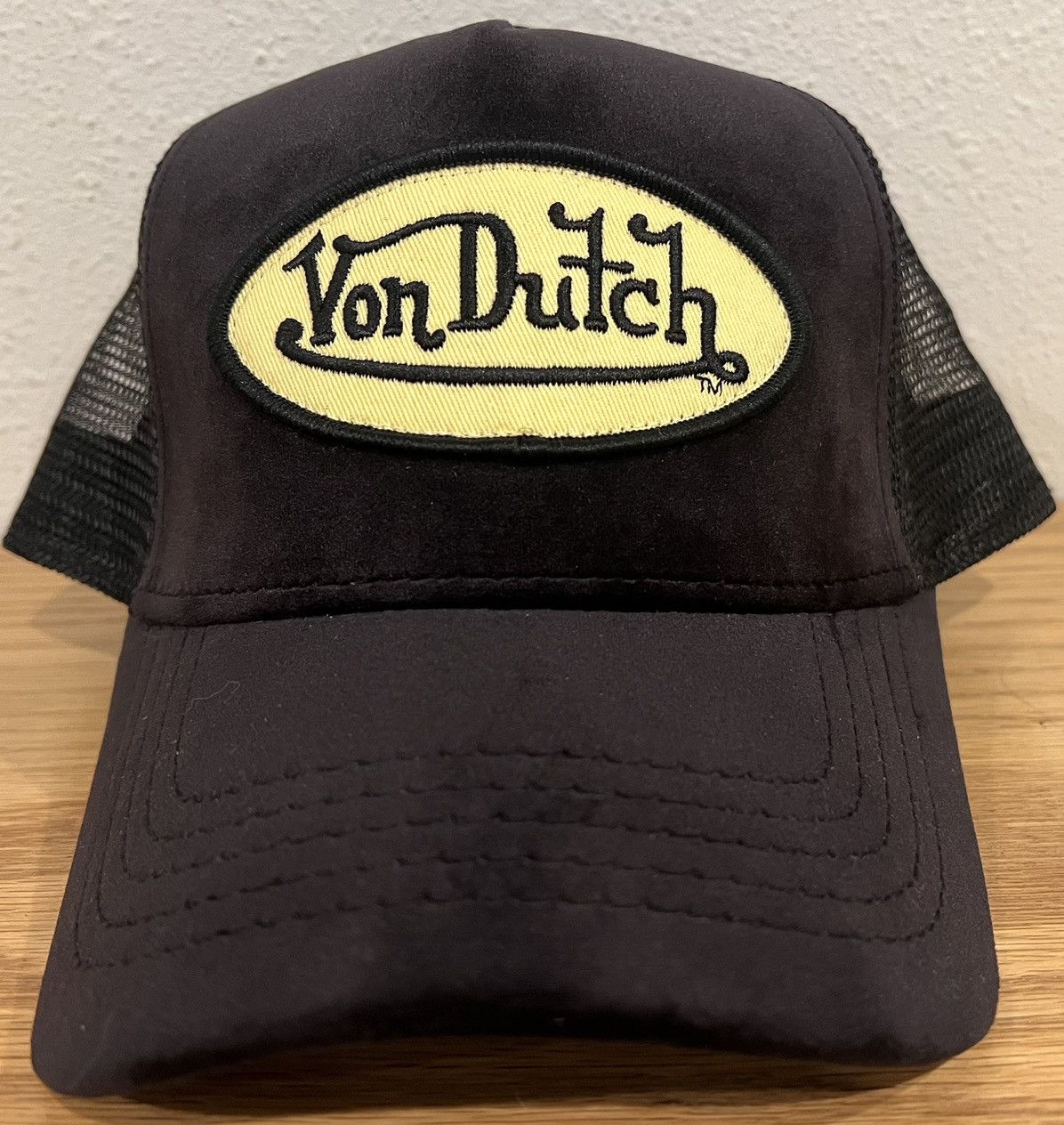 Von Dutch Von Dutch Velvet Suede Trucker Hat Size ONE SIZE - 1 Thumbnail