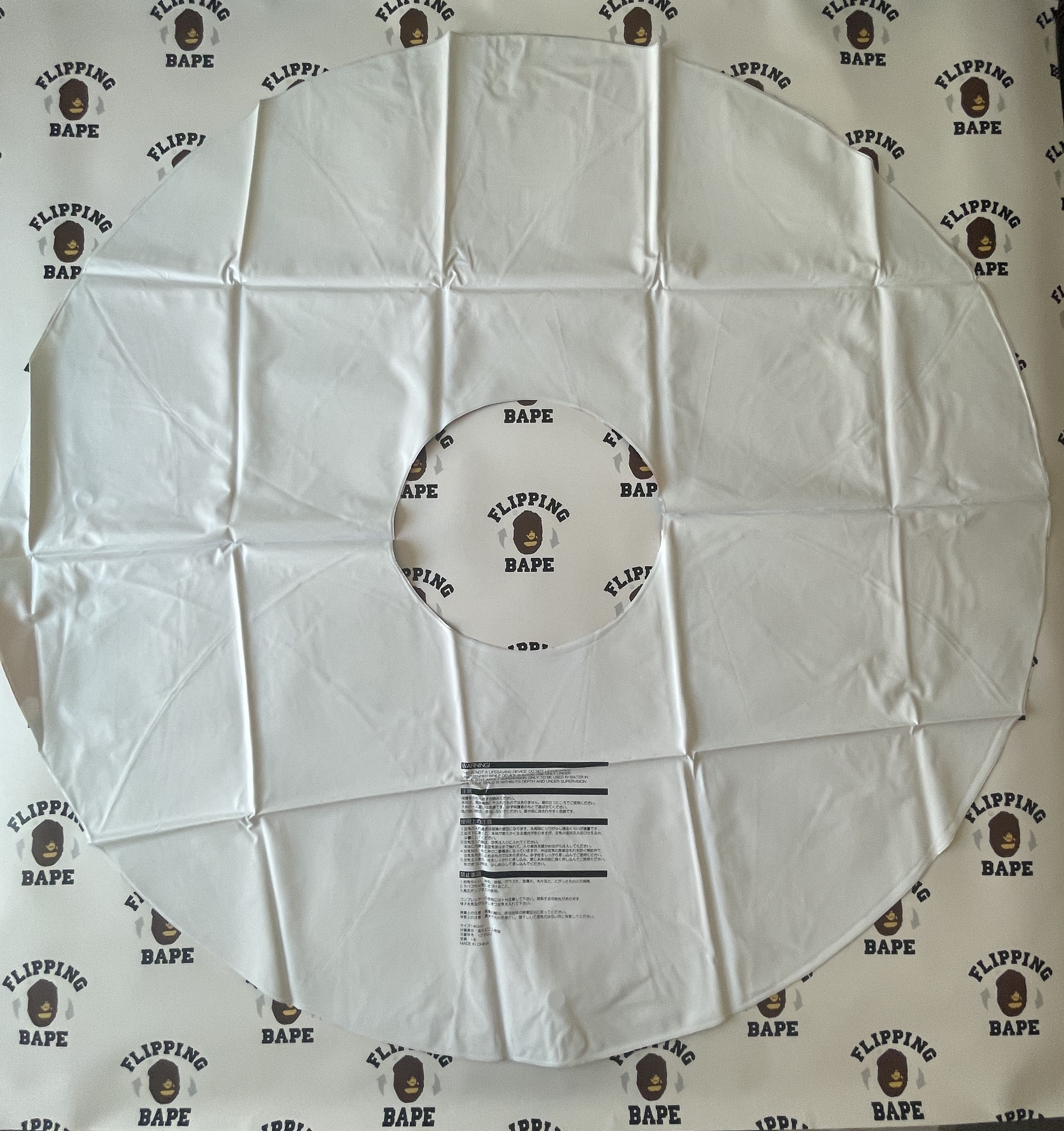 Bape BAPE X NIKKI BEACH WATER DONUT Size ONE SIZE - 5 Thumbnail