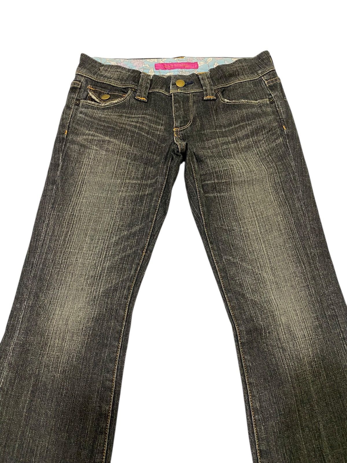Uniqlo Tornado mart X uniglo flare jeans Size US 29 - 4 Thumbnail