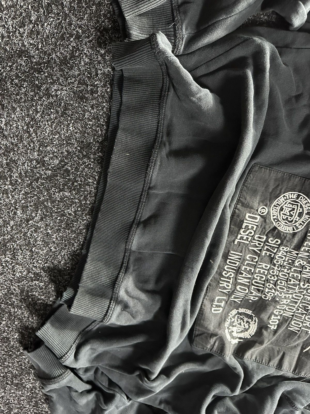 Diesel VNTG 🚨 DIESEL FLYING DISTRESSED SWEATSHIRT BOXY AVANT-GARDE Size US L / EU 52-54 / 3 - 7 Thumbnail