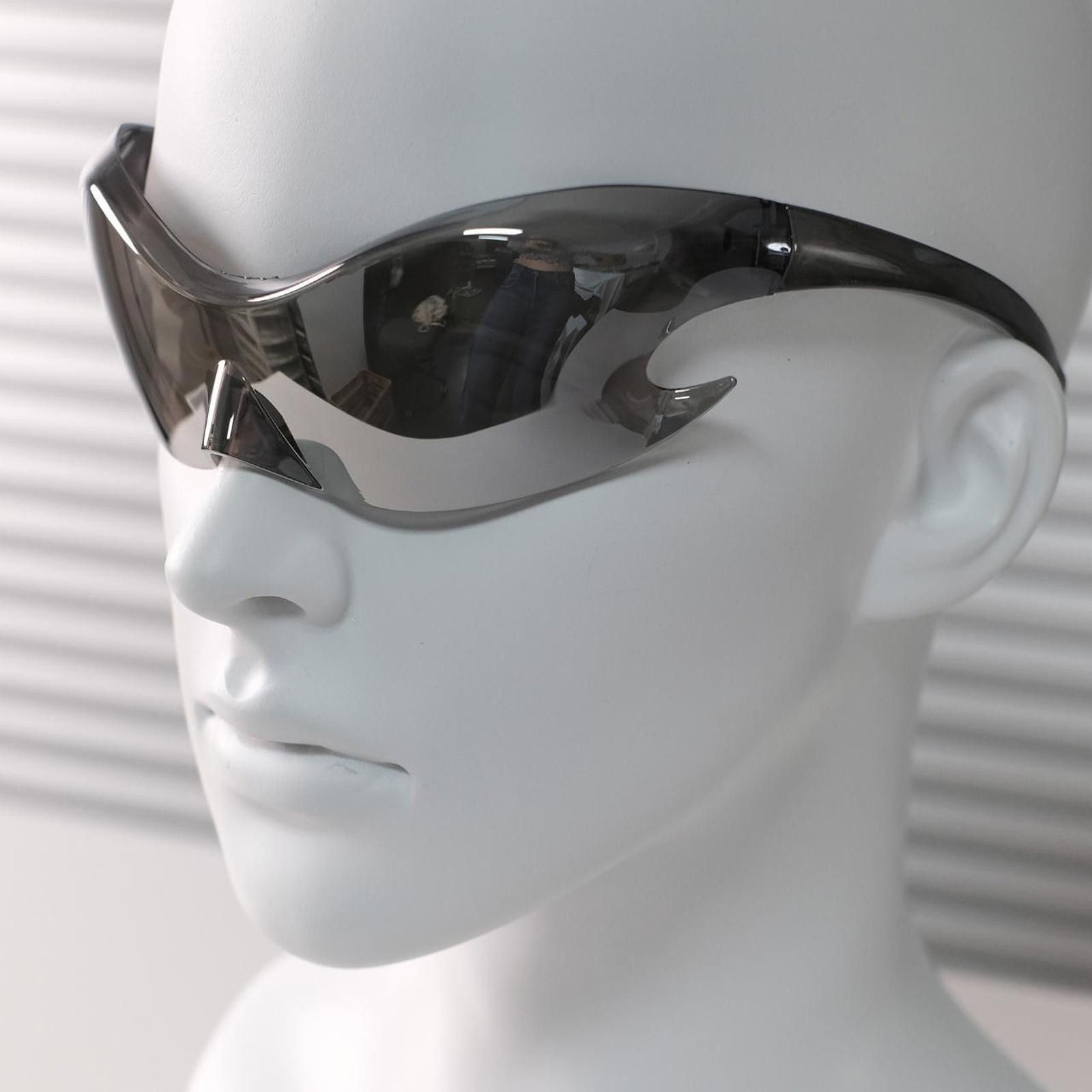 Japanese Brand Y2k Vtg Avant Garde Futuristic Sliver Sunglasses Unisex OS Size ONE SIZE - 2 Thumbnail