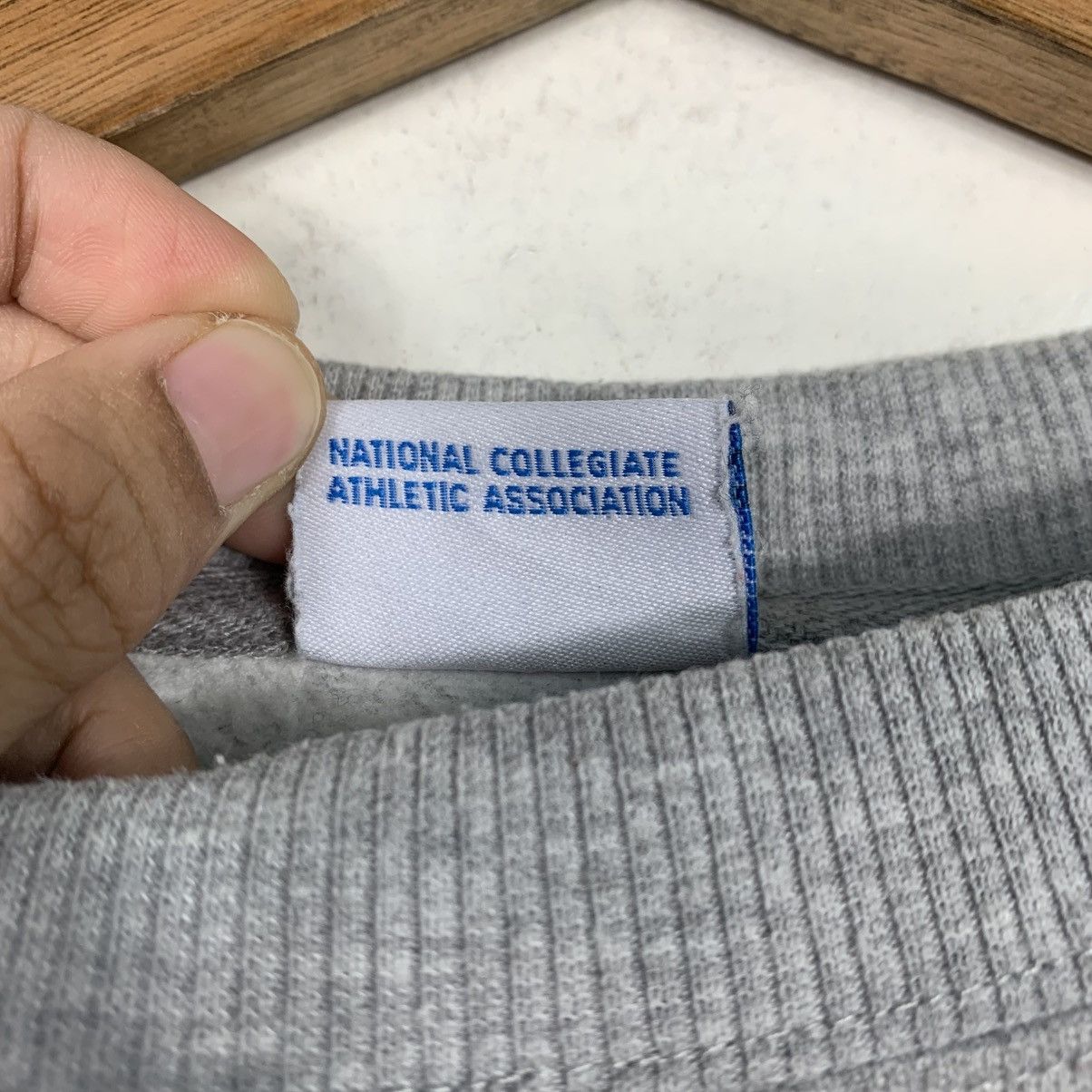 Japanese Brand NCAA Big Logo Crewneck Sweatshirt Size US M / EU 48-50 / 2 - 13 Thumbnail