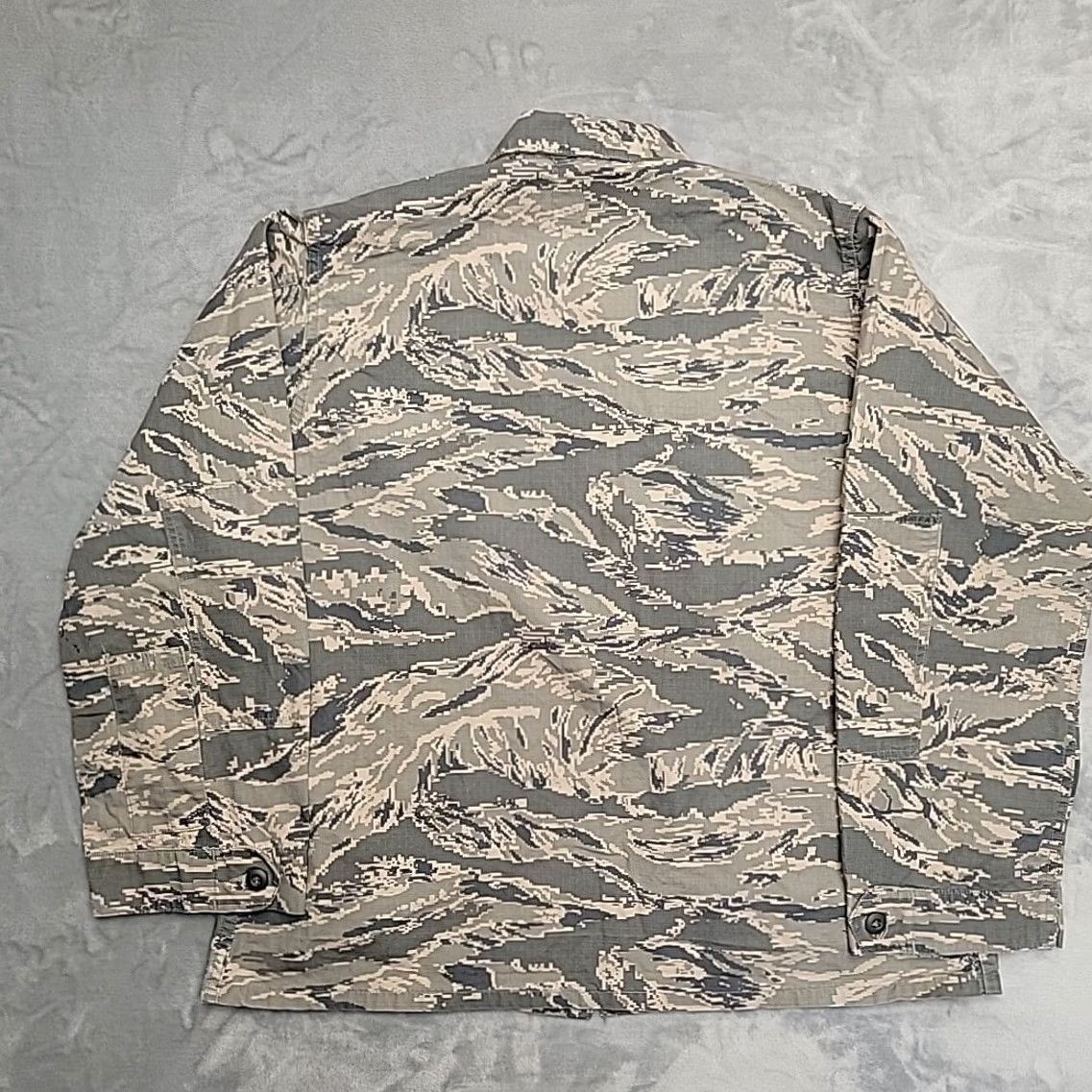 Propper US Air Force ABU Camo Jacket Mens 44R Tiger Stripe Digital Military Coat BDU Shirt Size US S / EU 44-46 / 1 - 3 Thumbnail