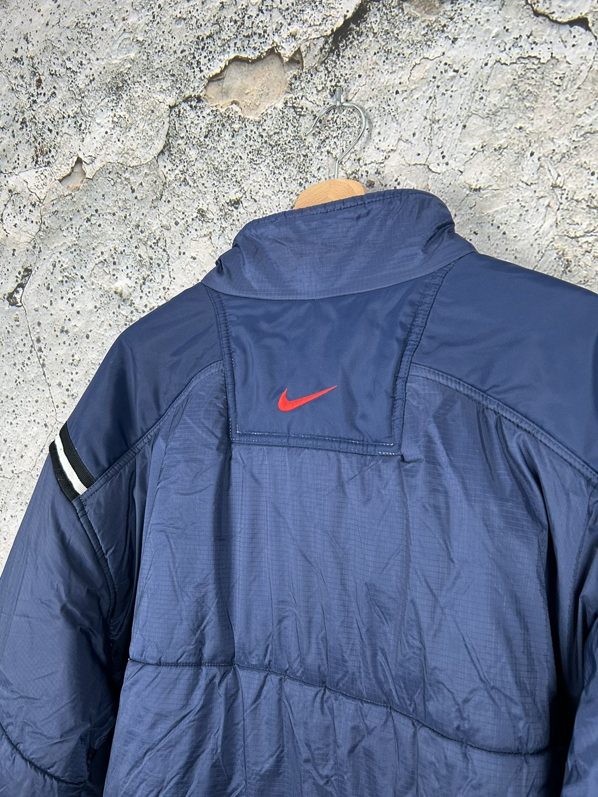 Nike Vintage Nike 90s Light Jacket Streetwear Swoosh Hype Size US L / EU 52-54 / 3 - 5 Thumbnail