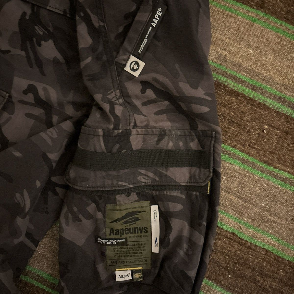 Aape *NEGOTIABLE* Camo black bape pants Size US 28 / EU 44 - 2 Thumbnail