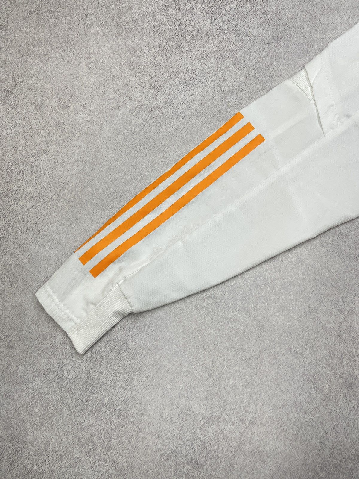 Adidas Mens Adidas Manchester United Football Light Jacket White Size US M / EU 48-50 / 2 - 7 Thumbnail