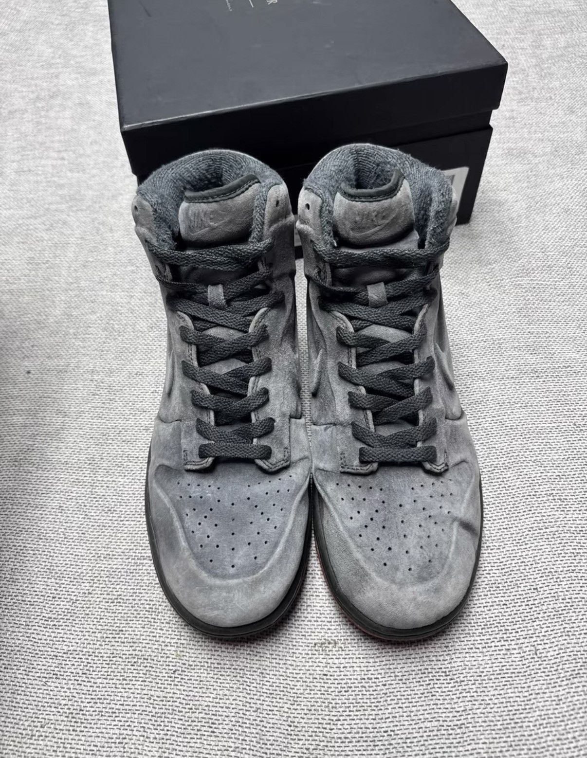 Nike Nike SB Dunk High Pigeon, Grey Suede K37 Size US 11 / EU 44 - 4 Thumbnail