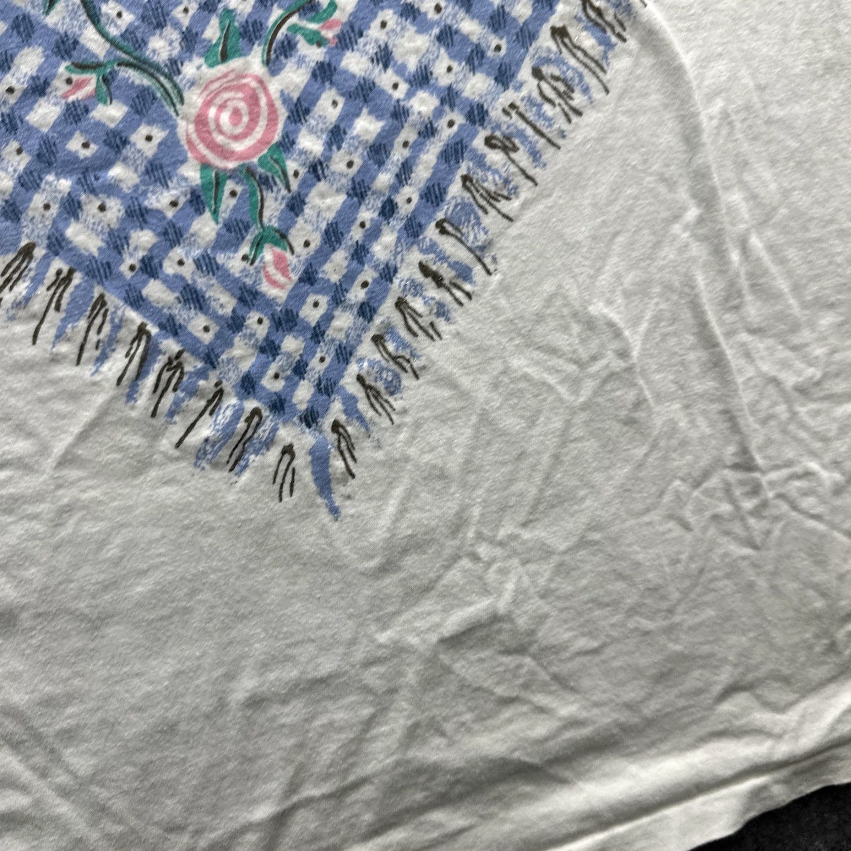 Vintage VINTAGE Knitpicks Shirt Womens One Size White Floral Bandana 80s Graphic Size ONE SIZE - 7 Thumbnail